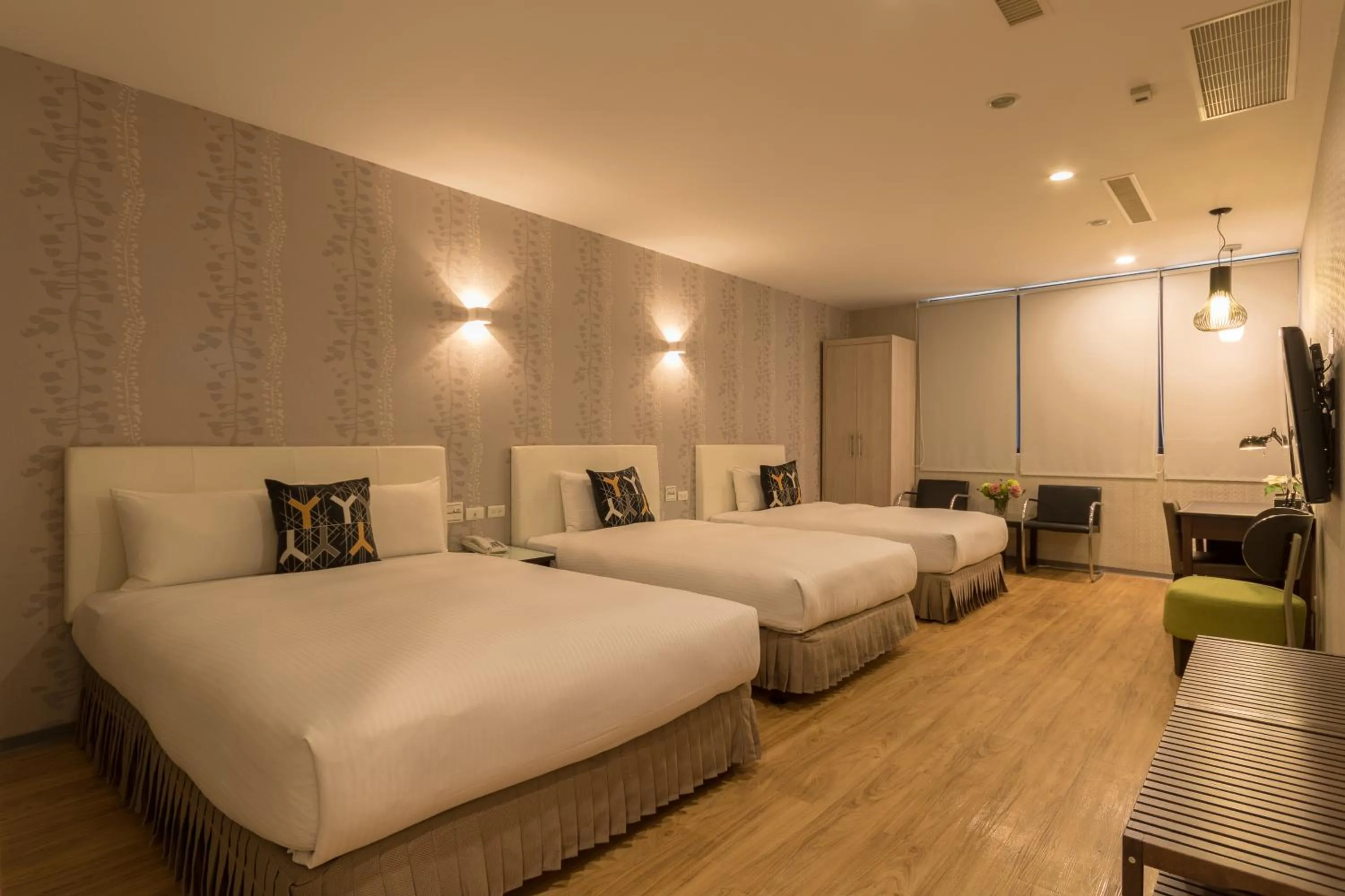 Bed in Tan Tso Ma Li Commercial Hotel