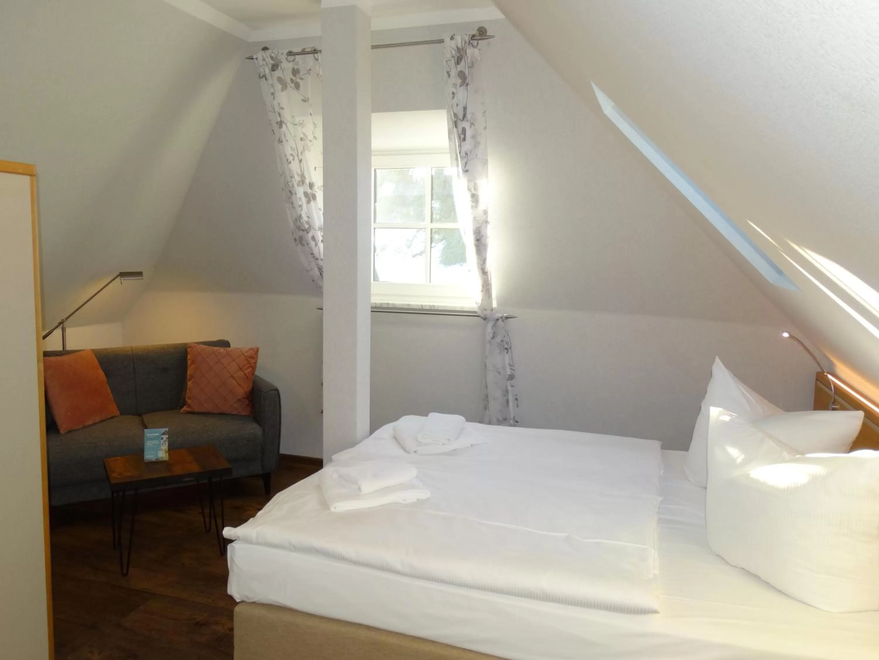 Bed in Landhotel Kastanienallee Putbus