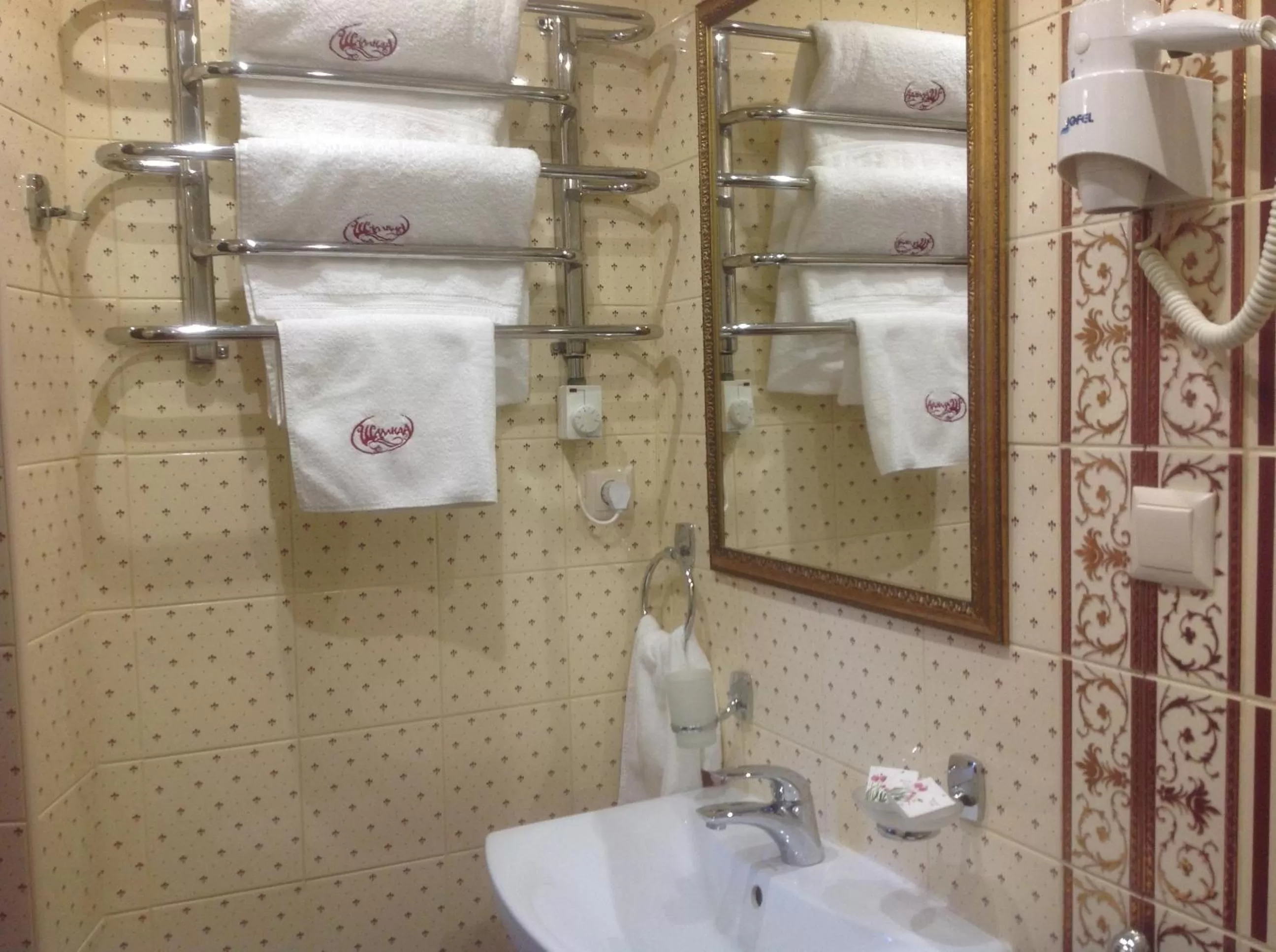 Bathroom in Shalanda