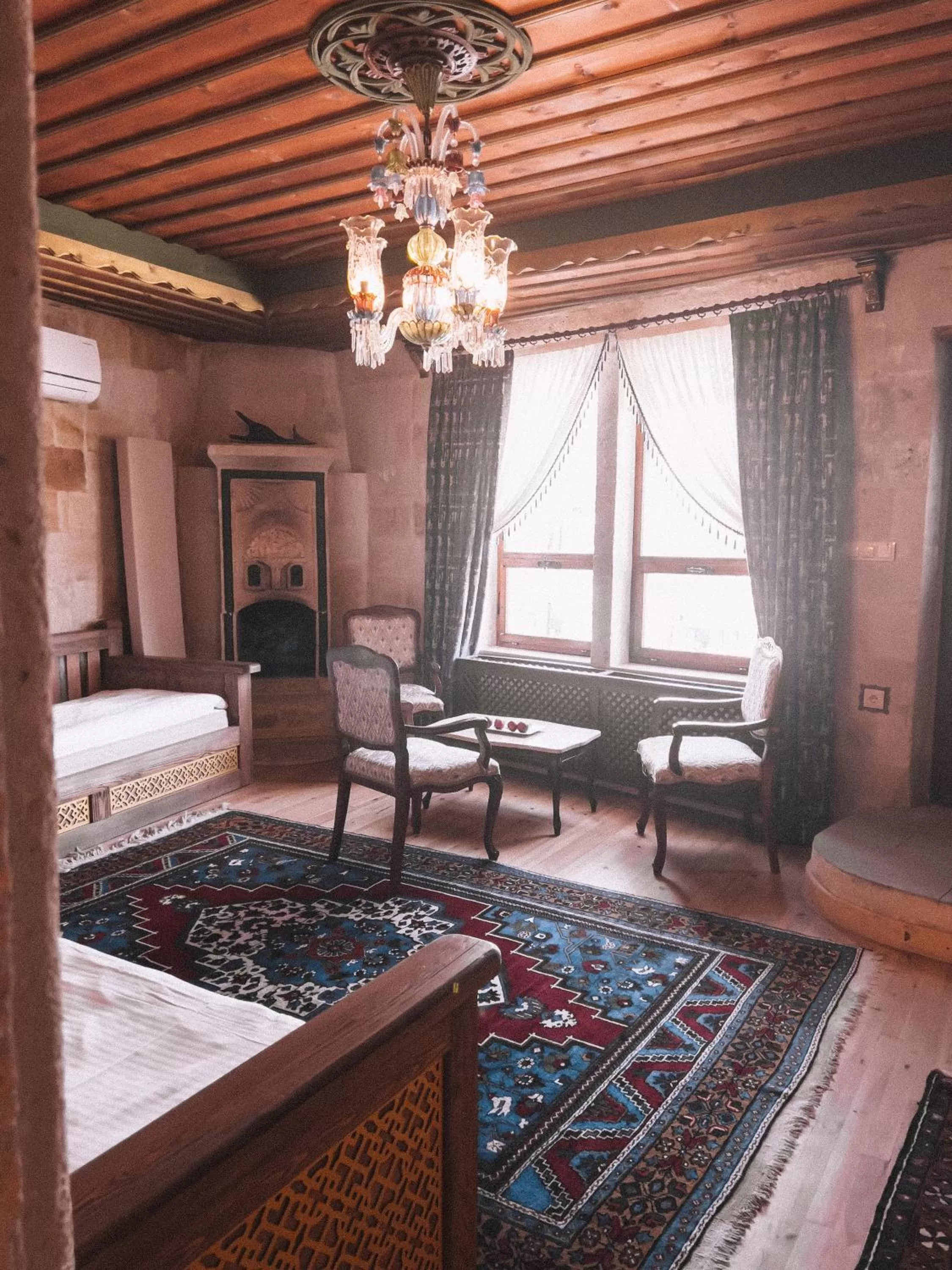 View (from property/room), Bed in Local Cave House