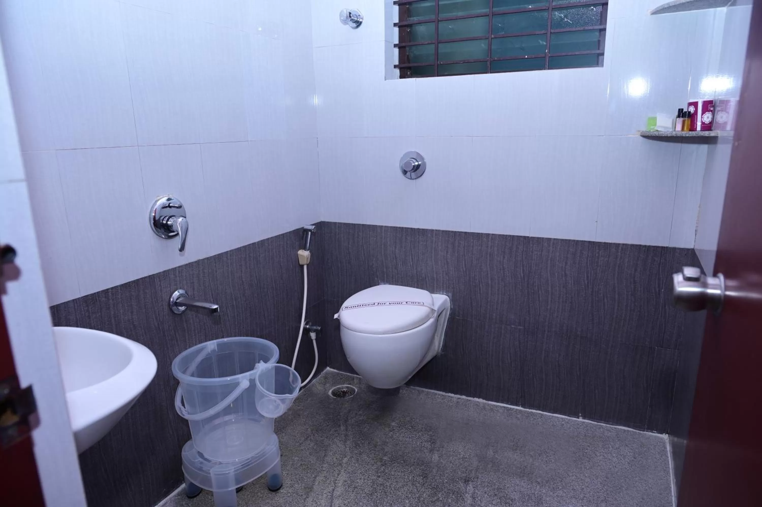 Bathroom in Hotel Stay Shine