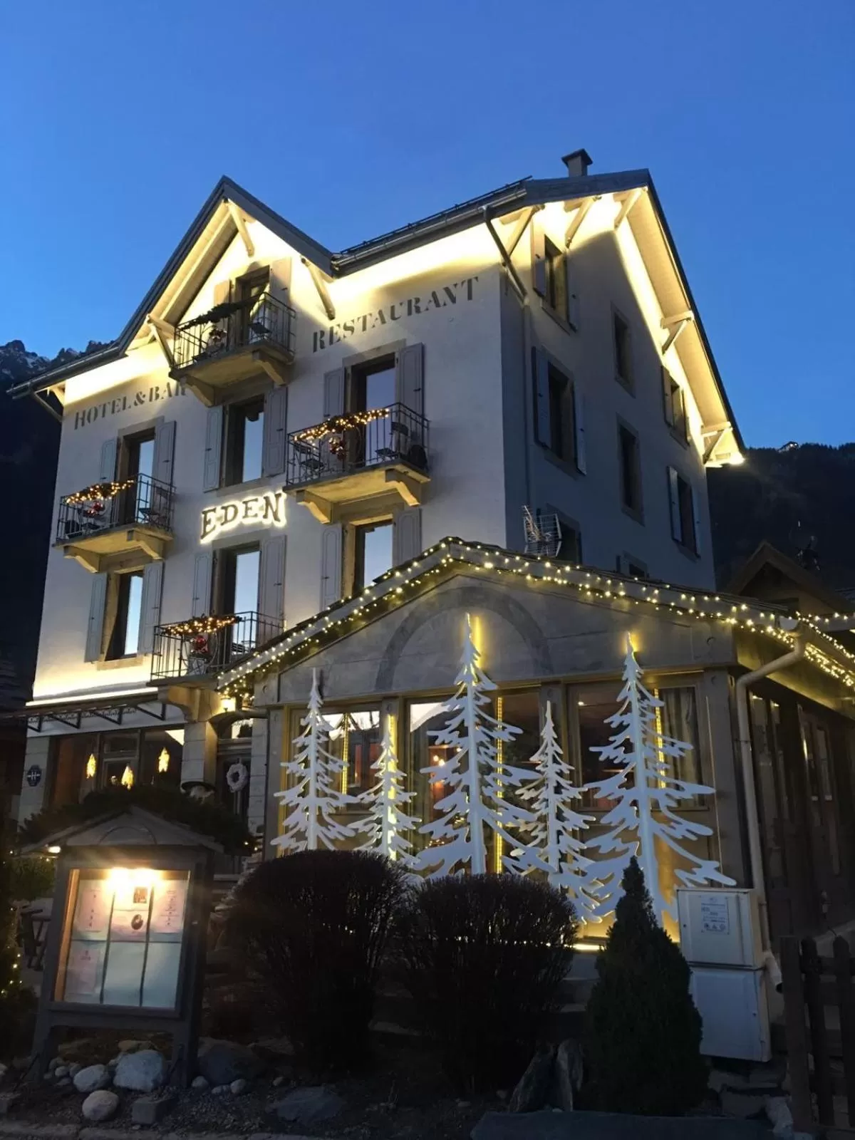 Facade/entrance in Eden Hotel, Apartments and Chalet Chamonix Les Praz