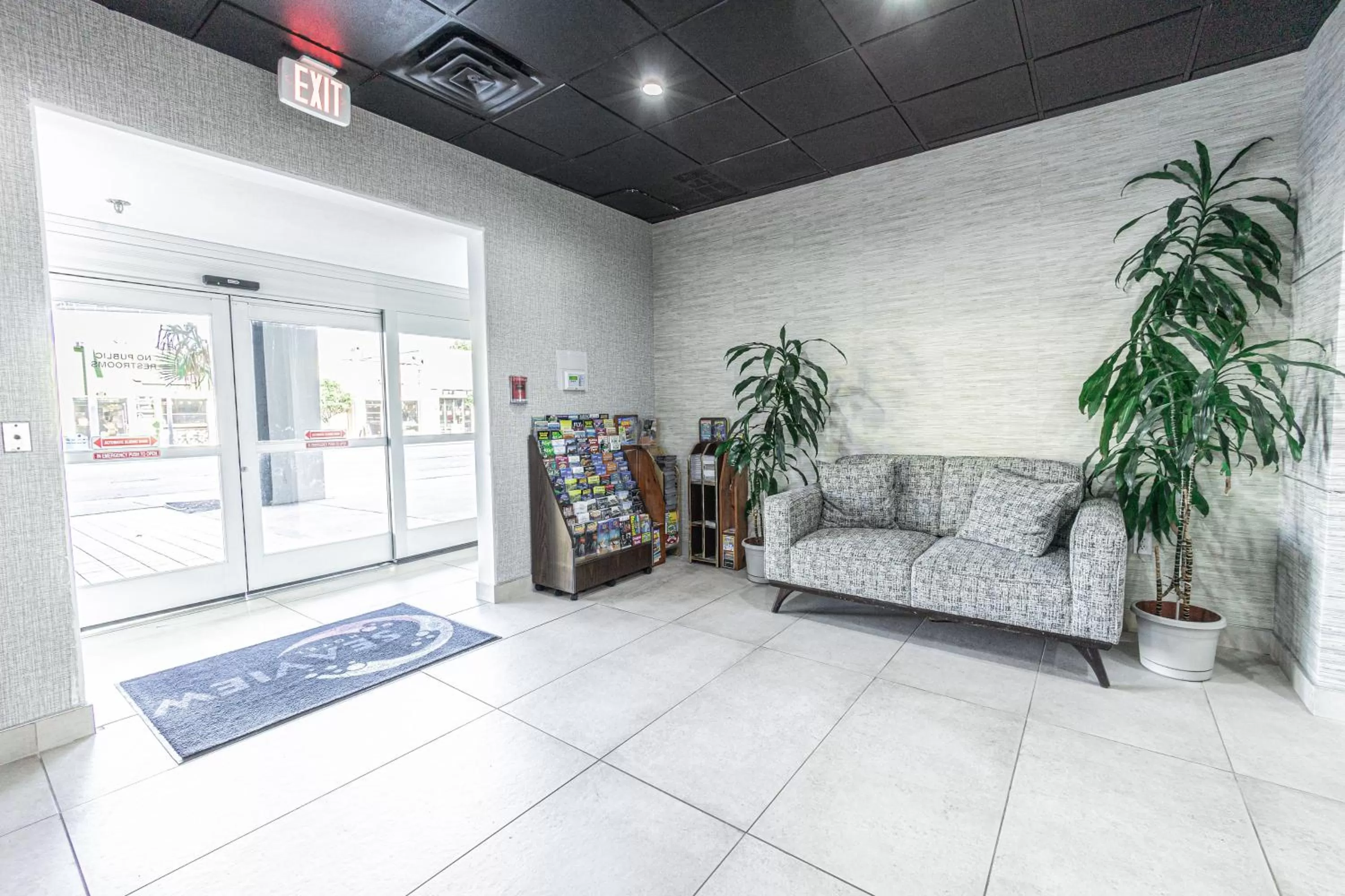 Lobby or reception in Seaview Hotel