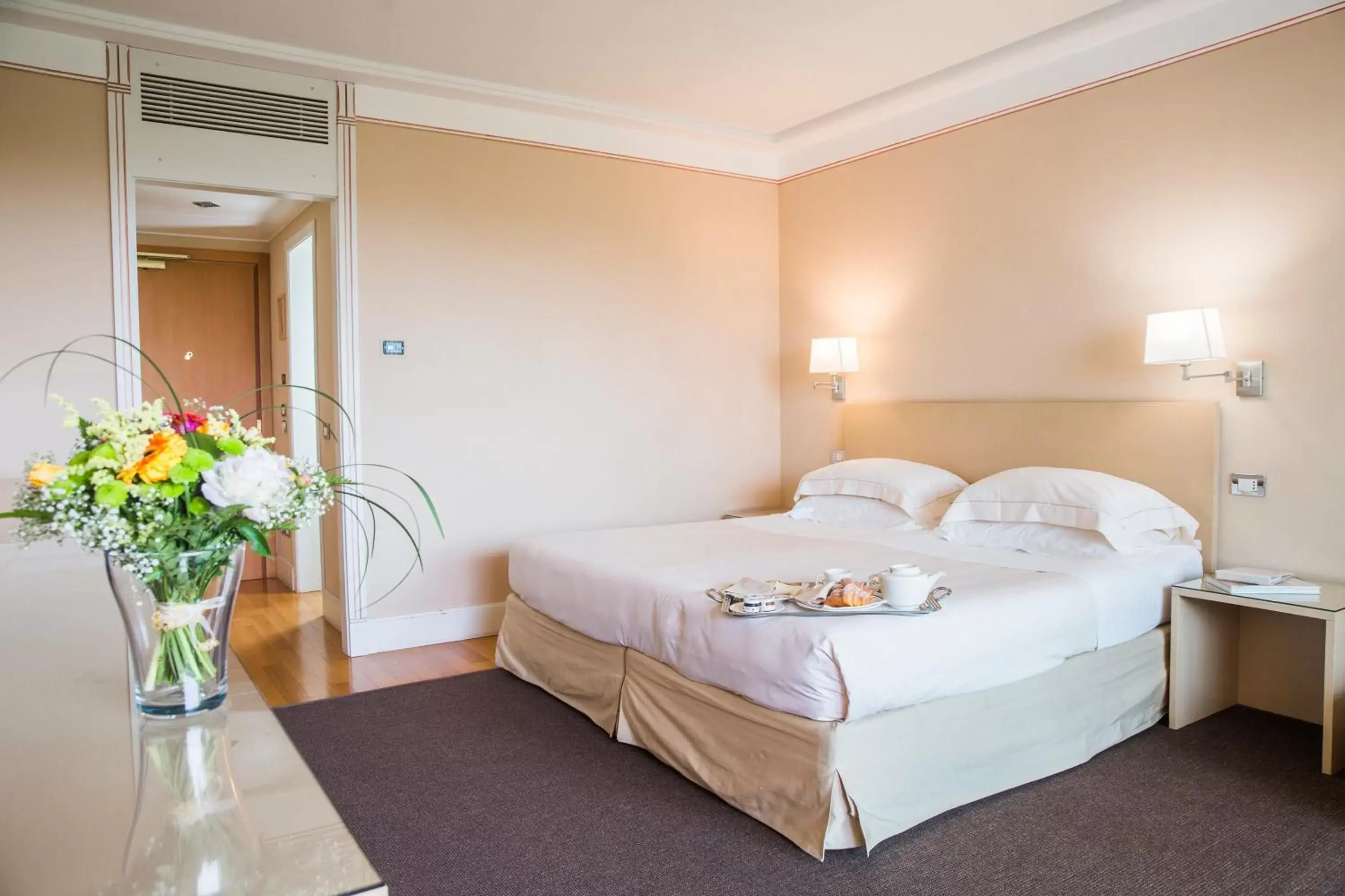 Standard Room with Garden View and Spa Access in Hotel Acquaviva Del Garda Standard Room with Garden View and Spa Access in Hotel Acquaviva Del Garda