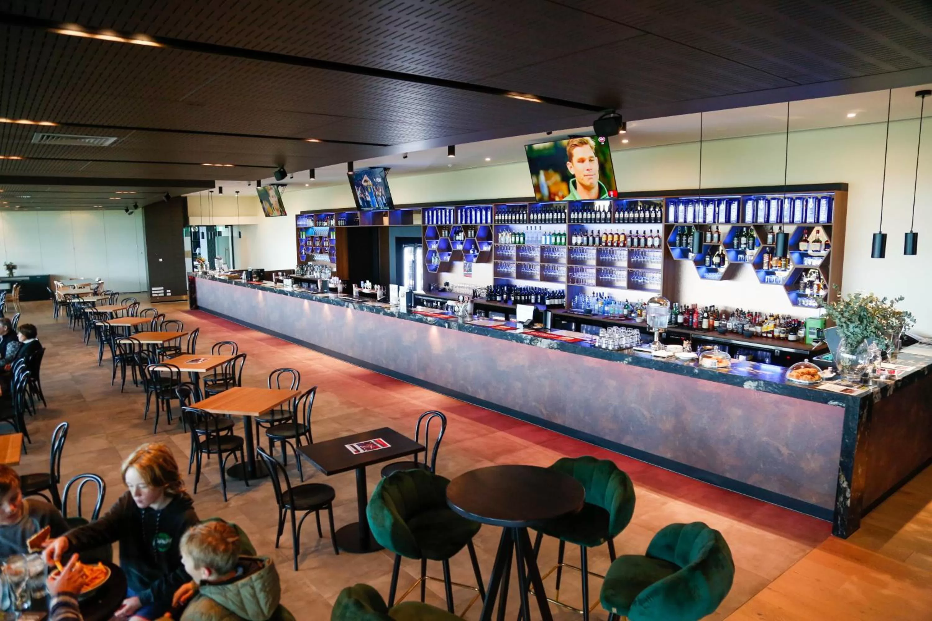 Restaurant/places to eat in The Sands Torquay