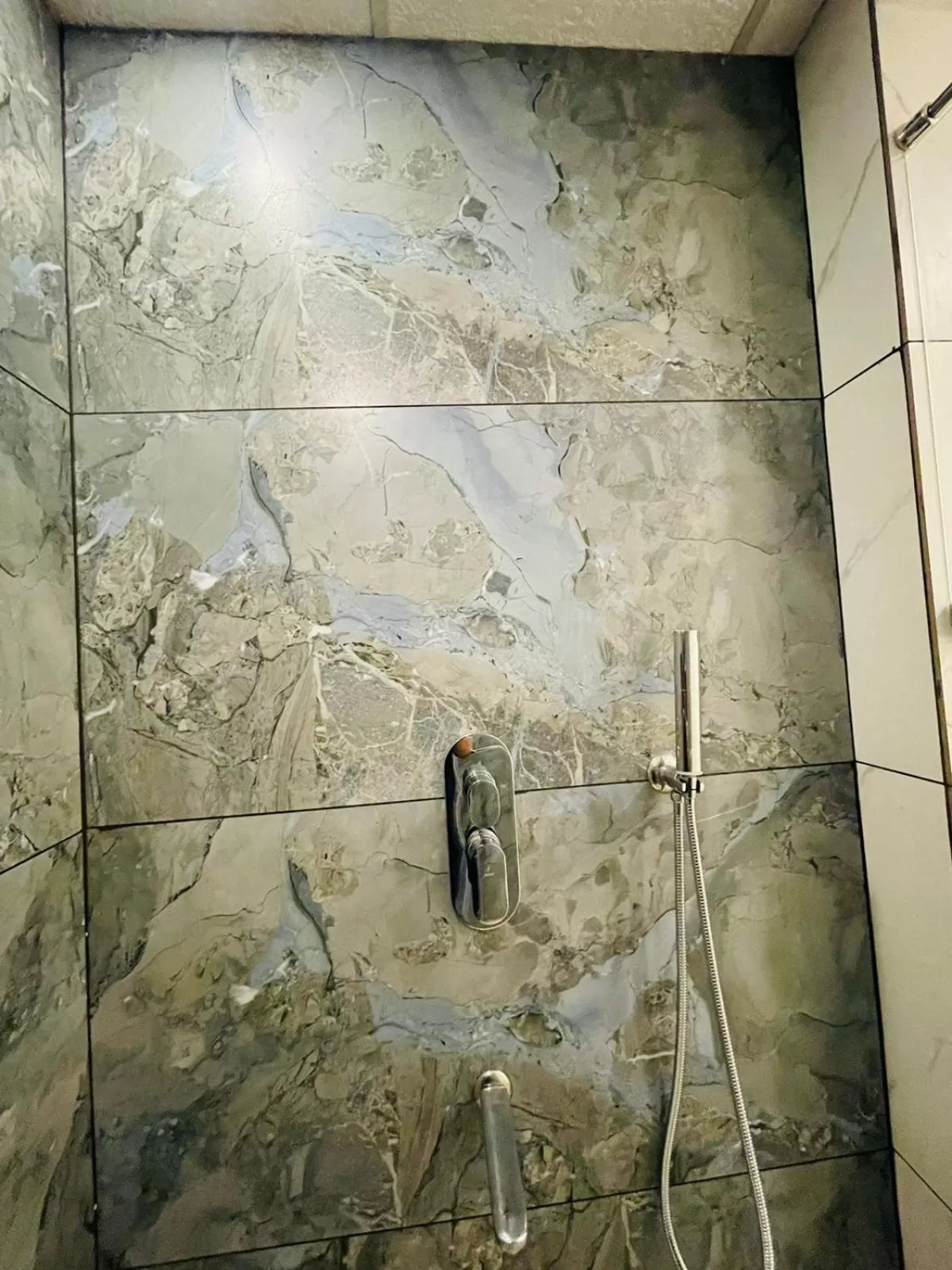 Bathroom in Garden Bay Resort