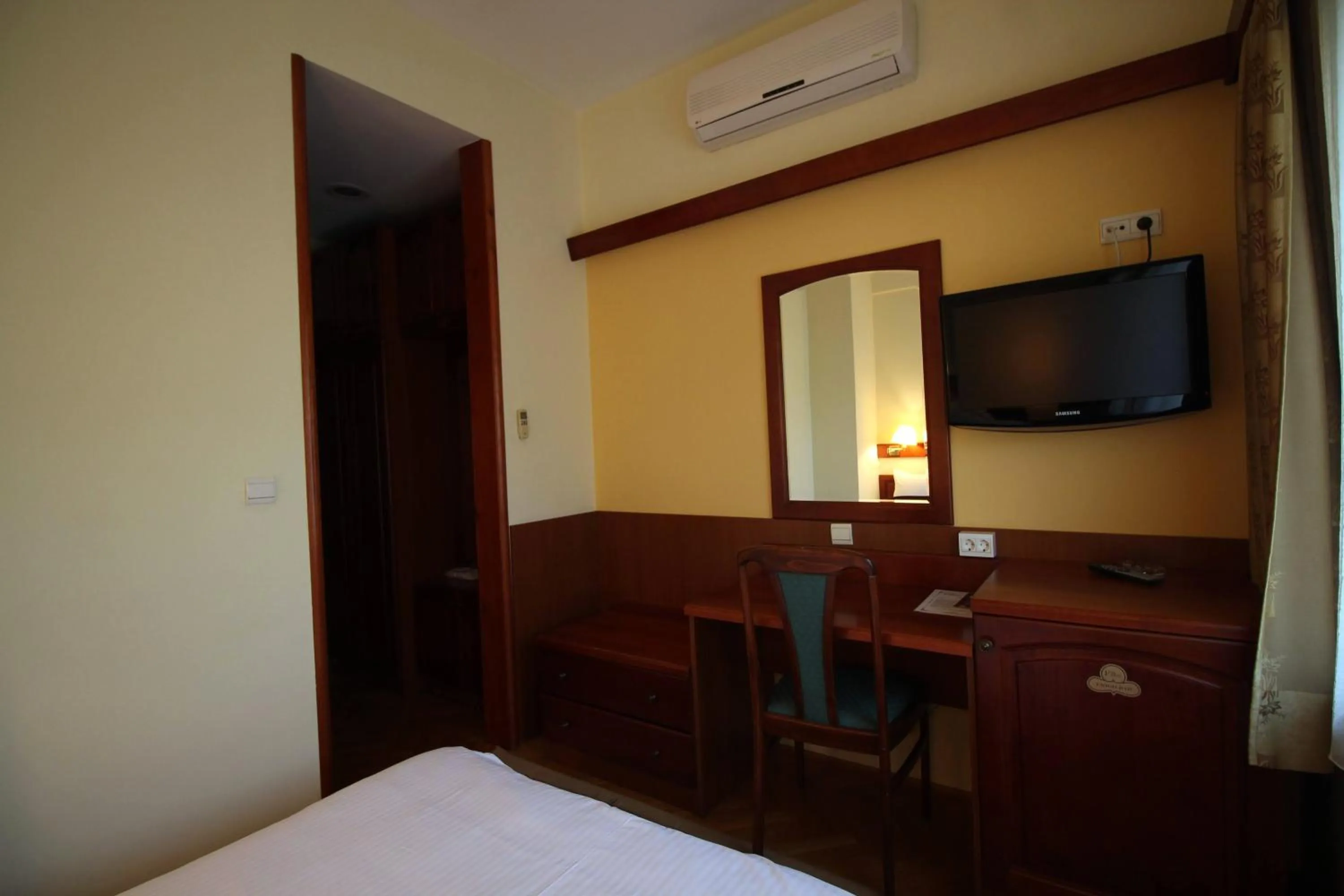 Bedroom, Bed in Hotel Vila Vrbas