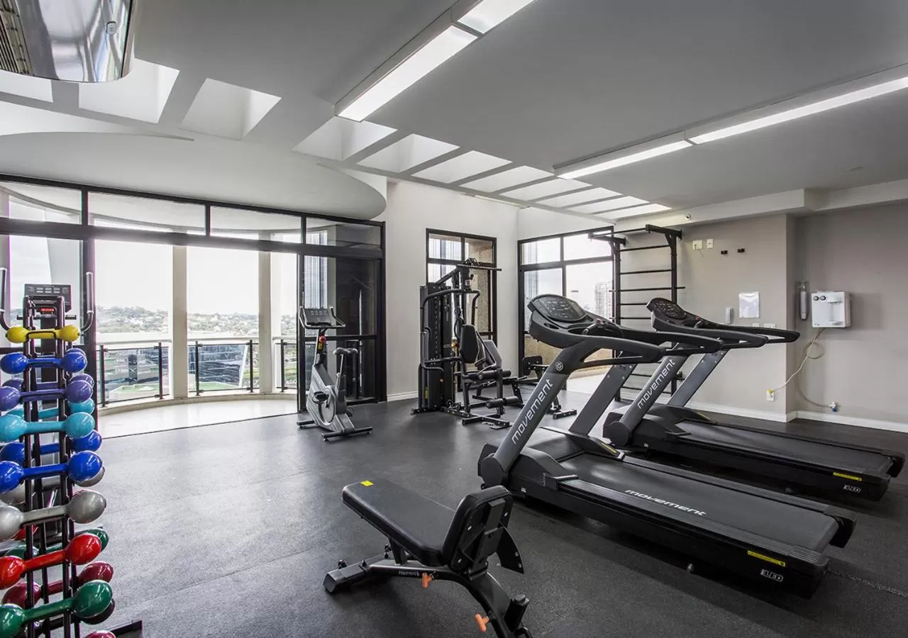 Fitness centre/facilities in Estanplaza Funchal Faria Lima