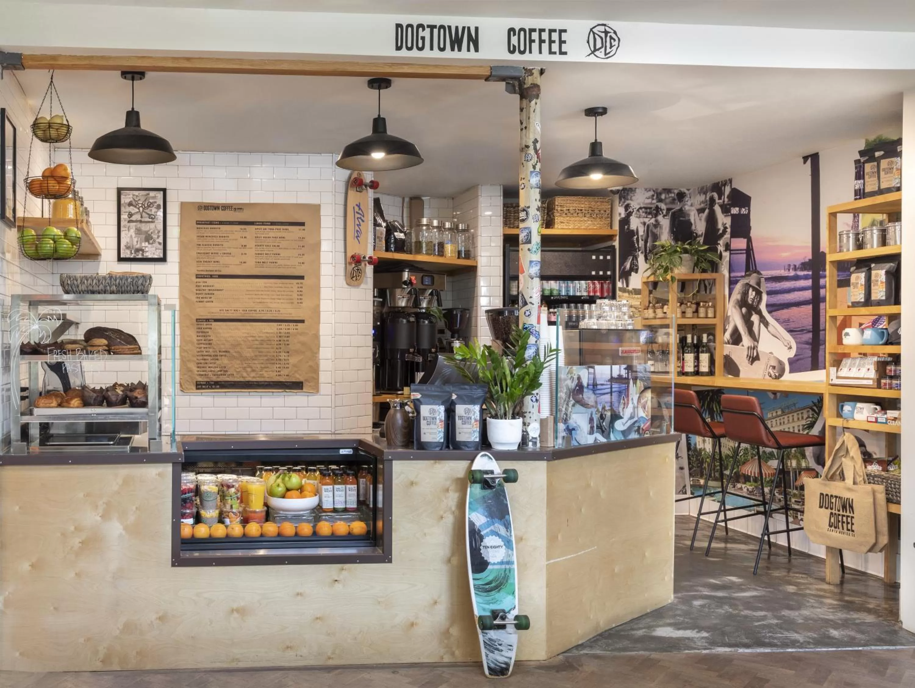 On-site shops in Fairmont Miramar Hotel & Bungalows