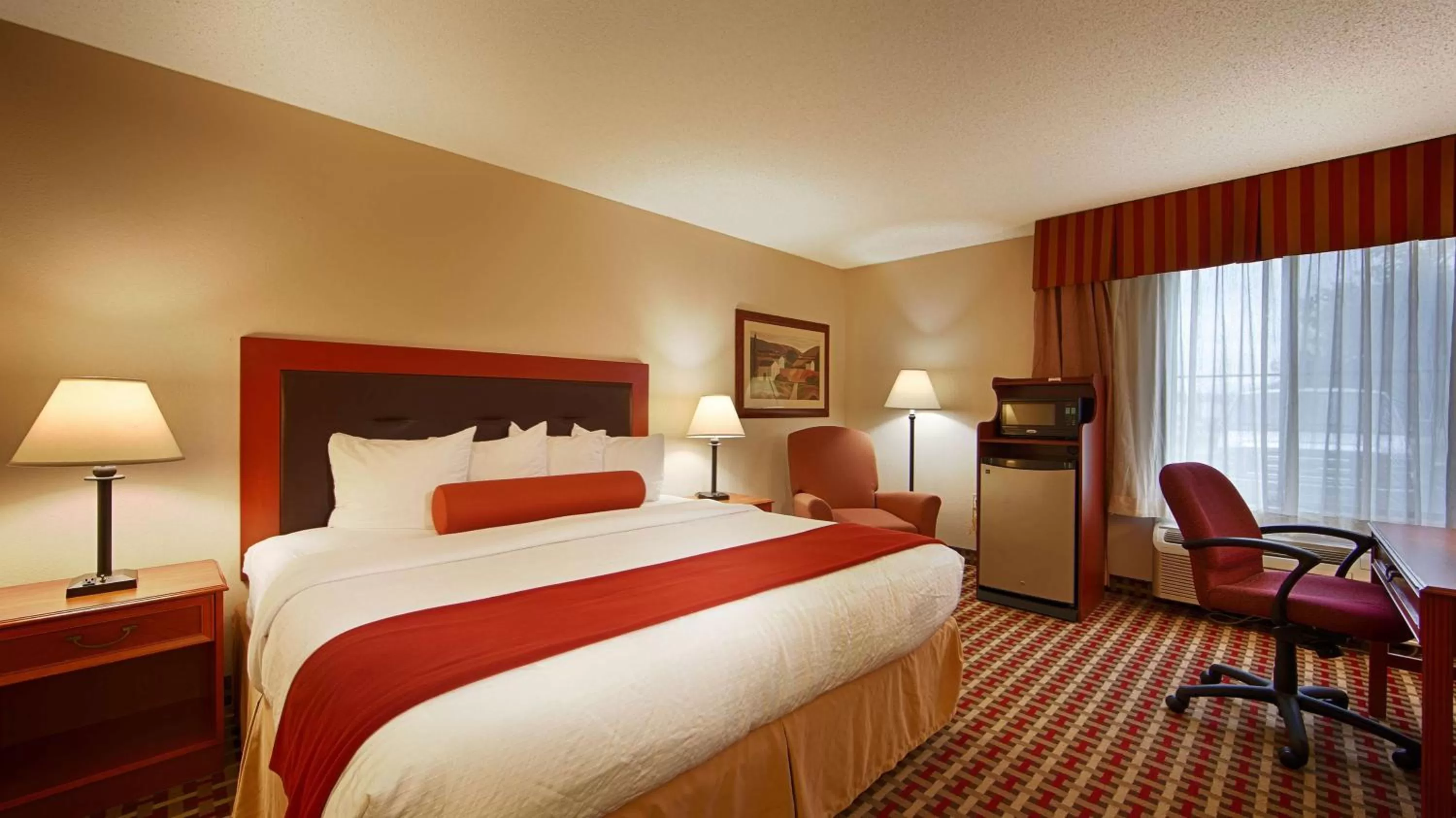 King Room - Smoking  in Best Western Marion Hotel