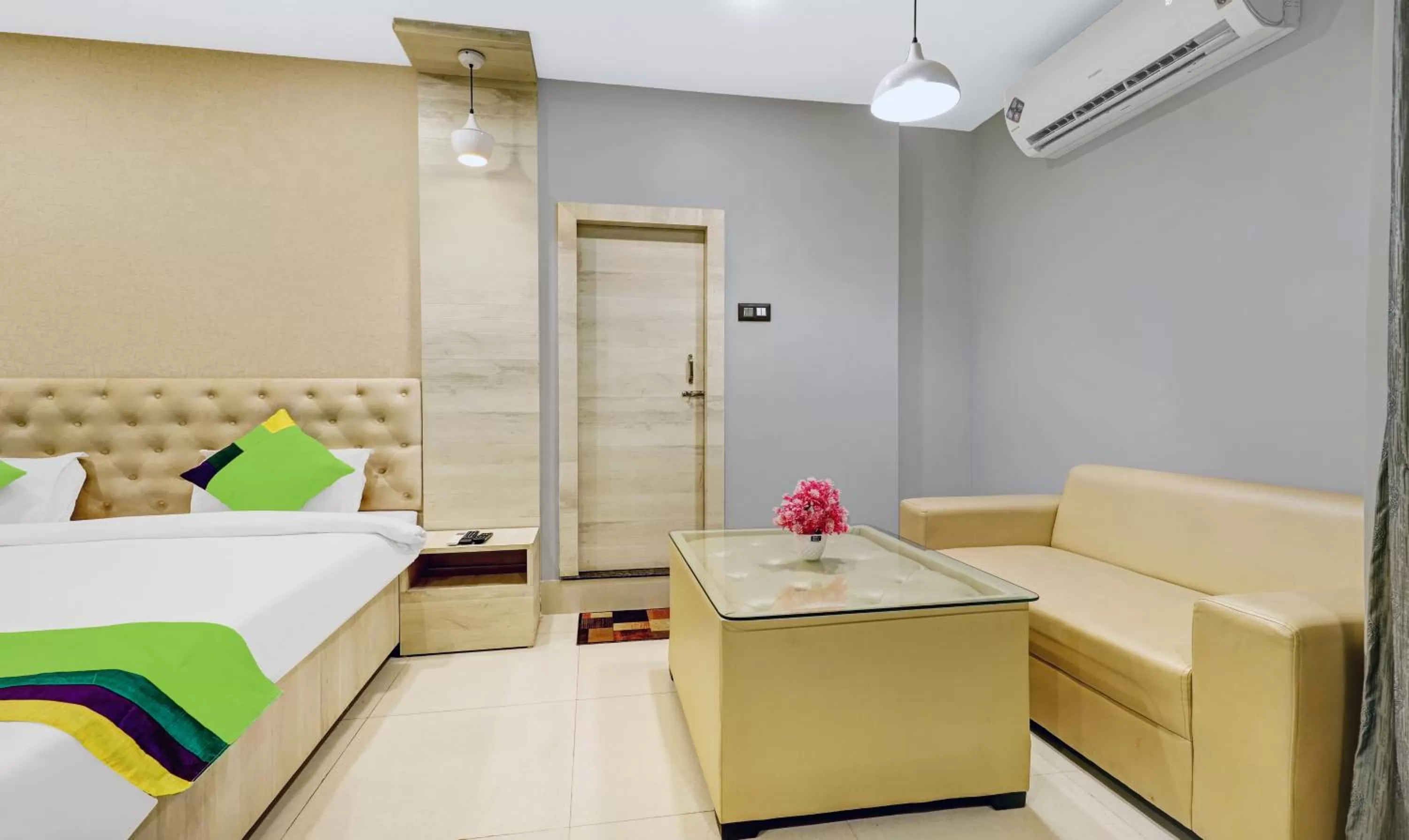 Bedroom, Bed in Treebo Spring Brook