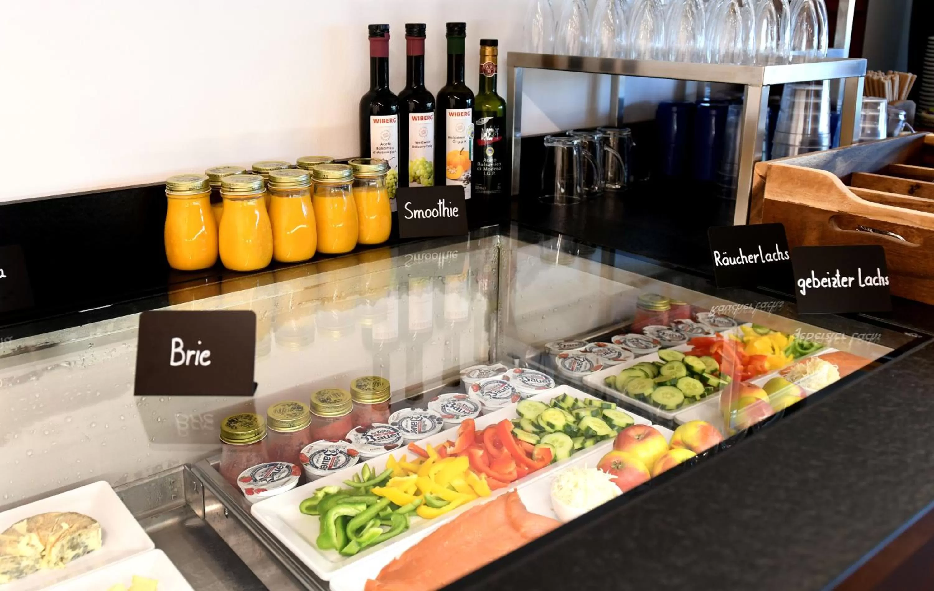 Buffet breakfast in St Hubertus BnB