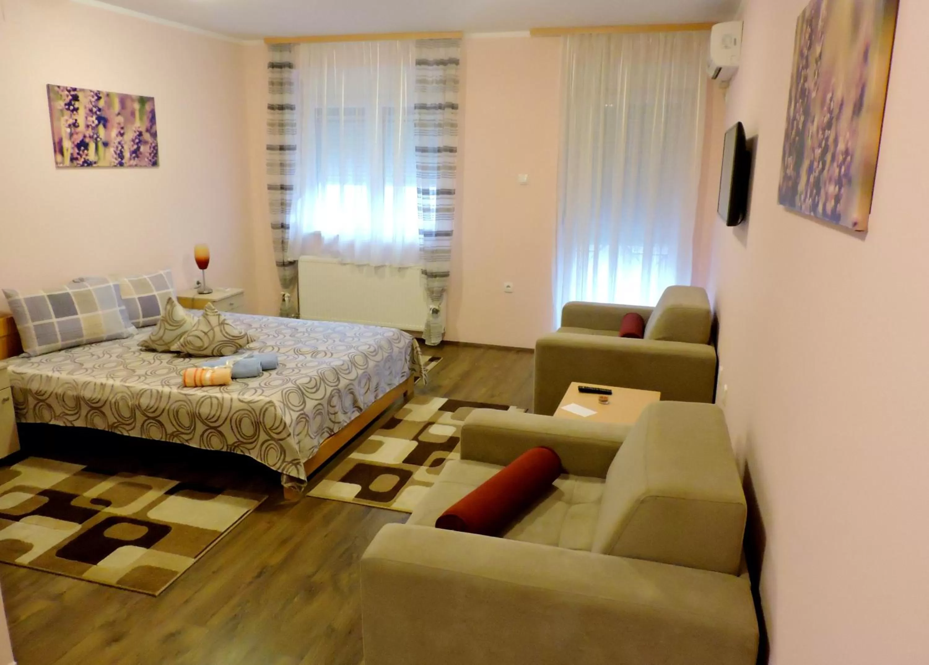 Bed in B&B Zmajevo Gnezdo 021