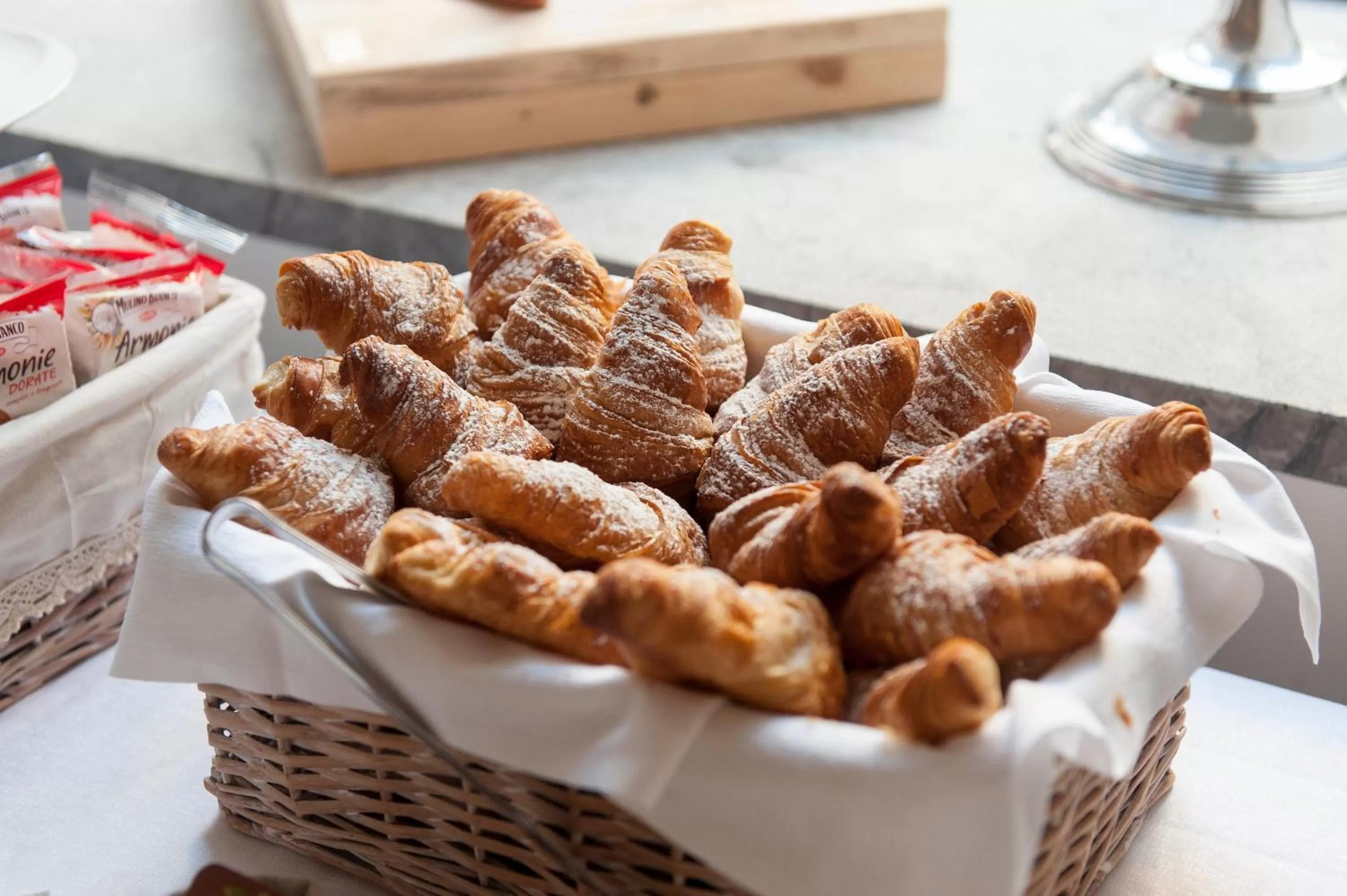 Restaurant/places to eat in Palazzo Brunaccini Boutique Hotel