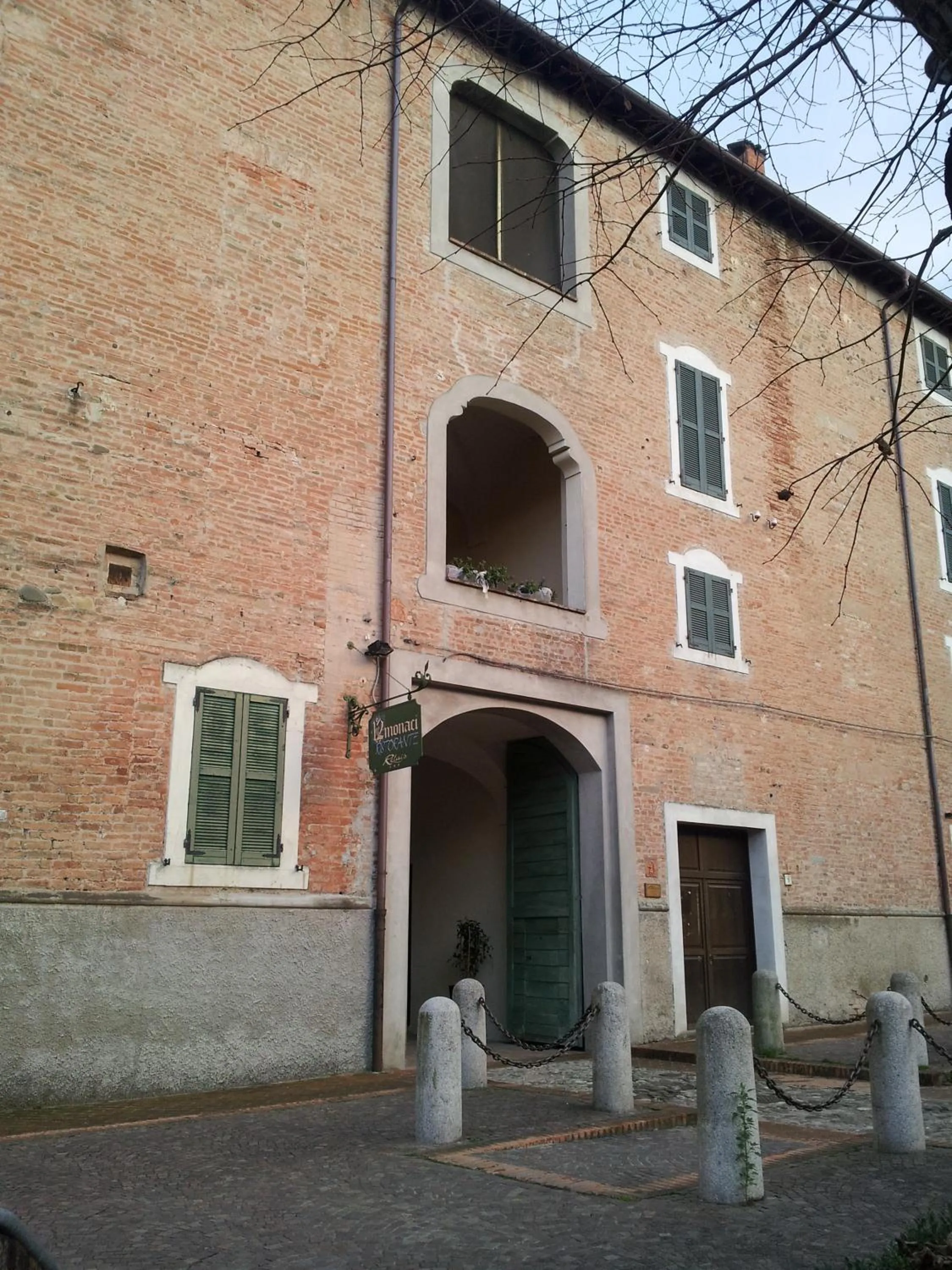 Facade/entrance in Relais Fontevivo