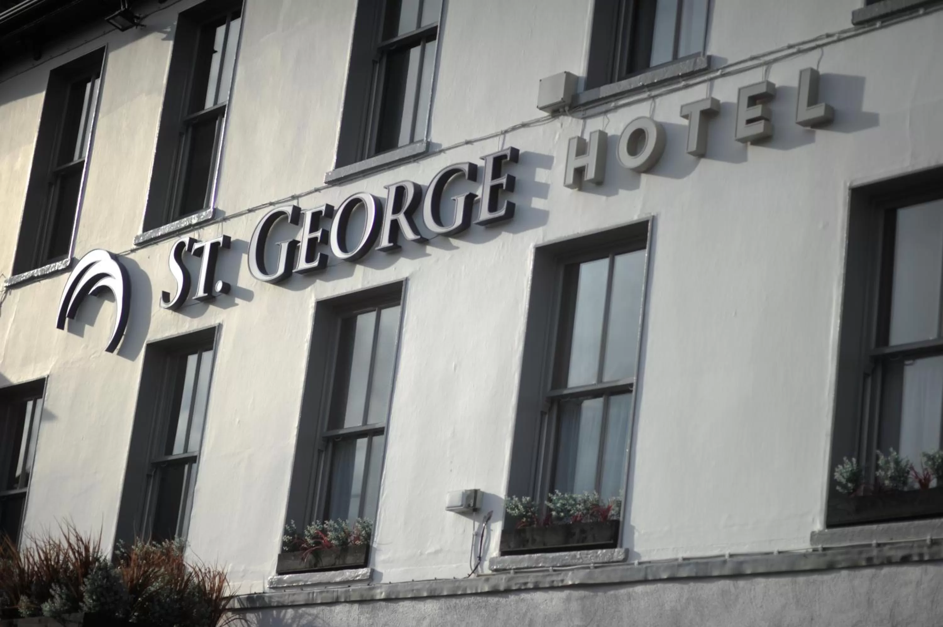 Property building in St George Hotel Rochester-Chatham