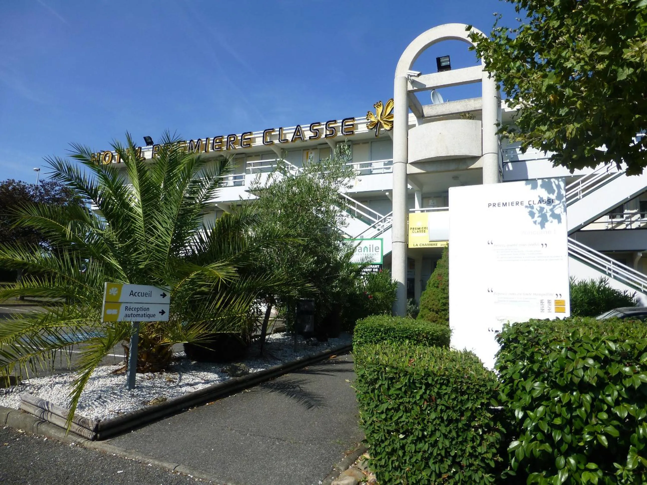 Facade/entrance in Premiere Classe Biarritz