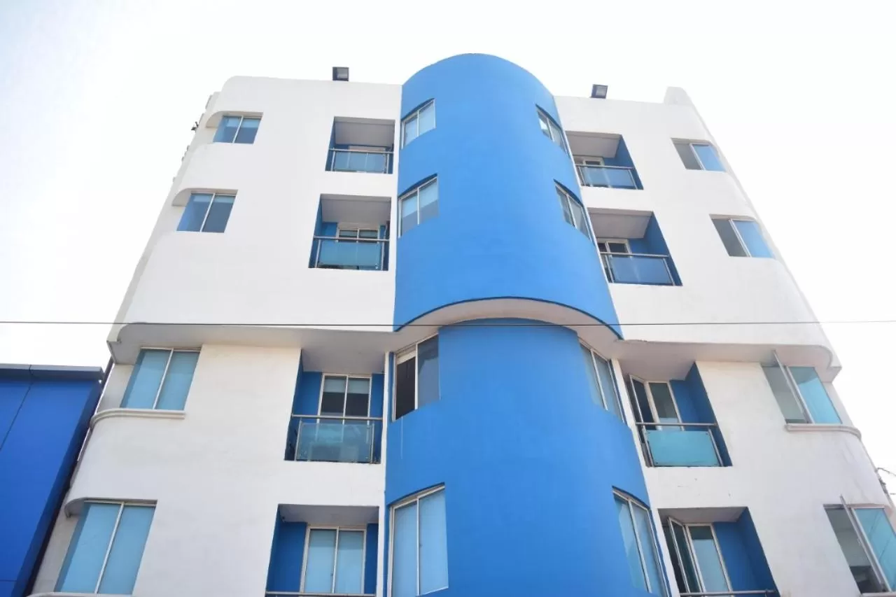 Property building in Hotel Intersuites