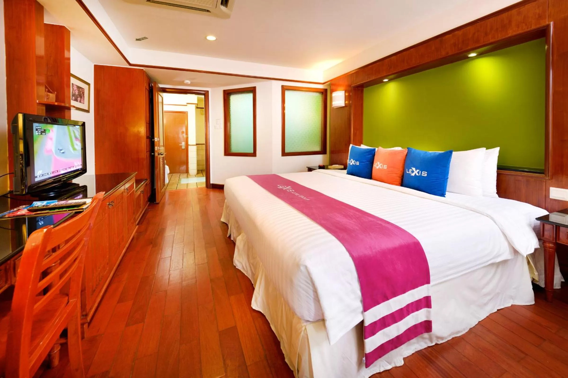 Photo of the whole room, Bed in Lexis Port Dickson
