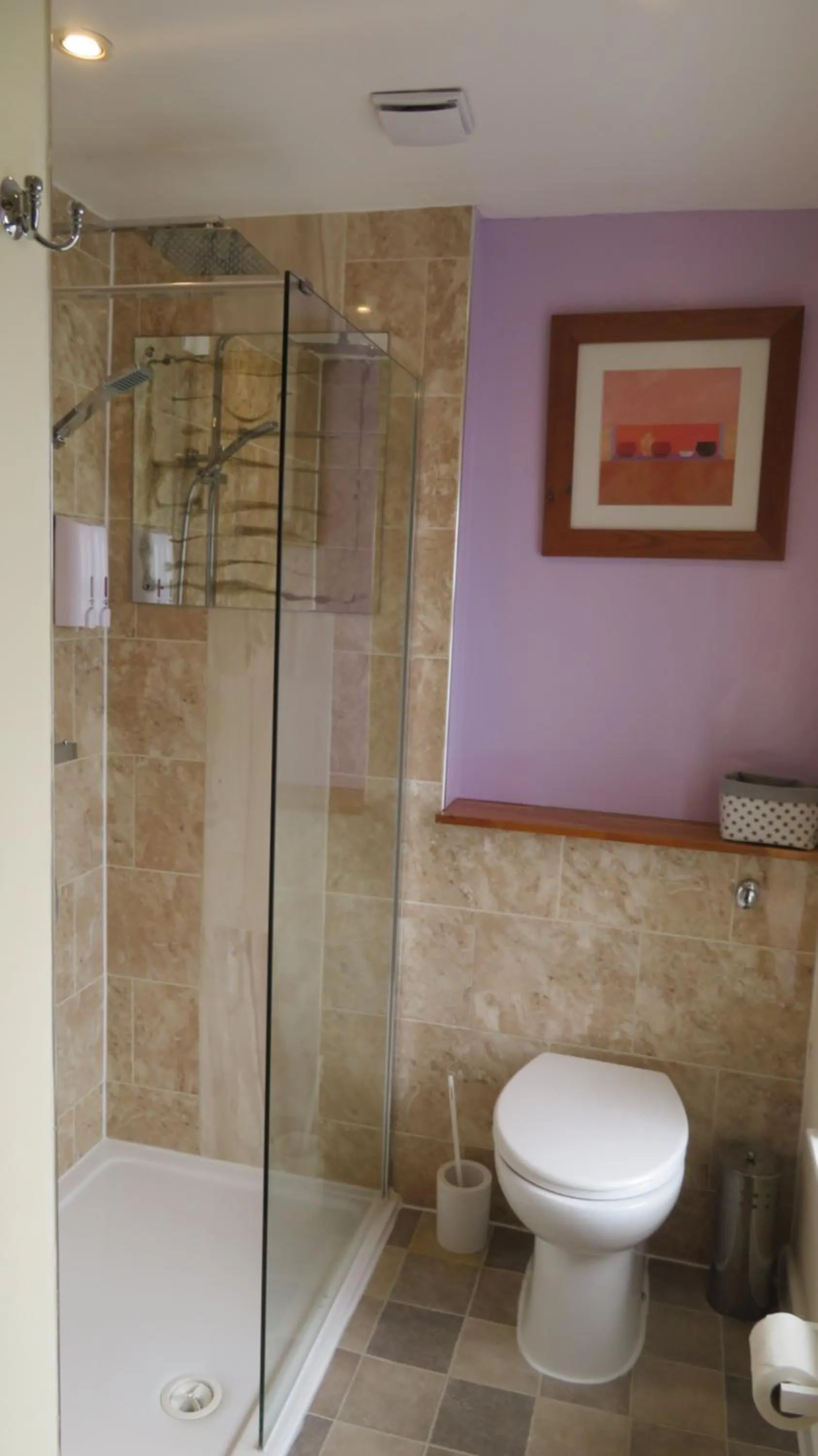 Bathroom in The Wheatsheaf