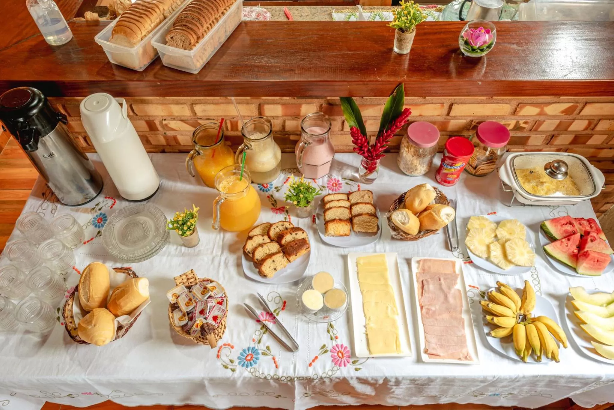 Breakfast in Suítes Casa do Barão