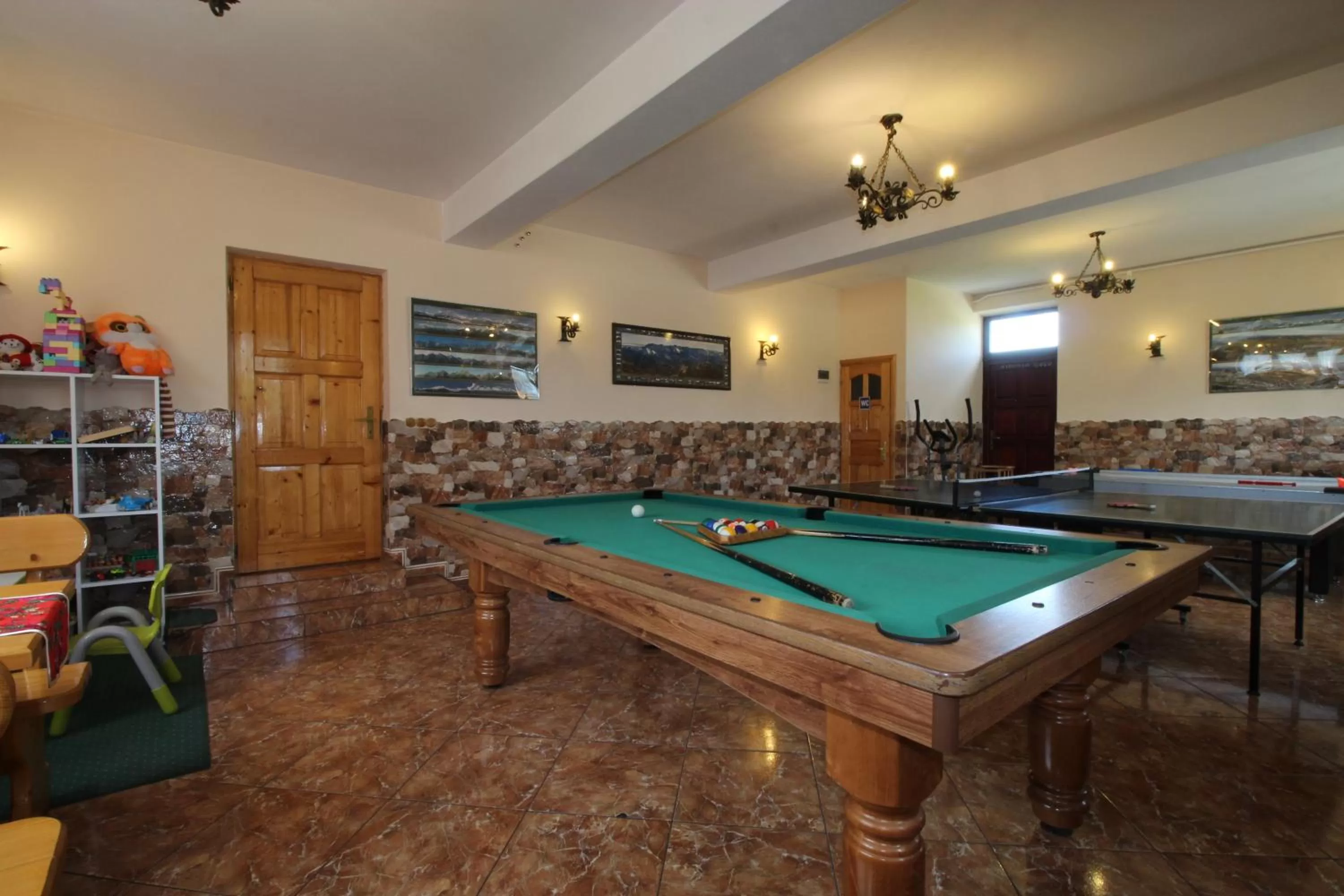 Billiards in DW U Wajdy