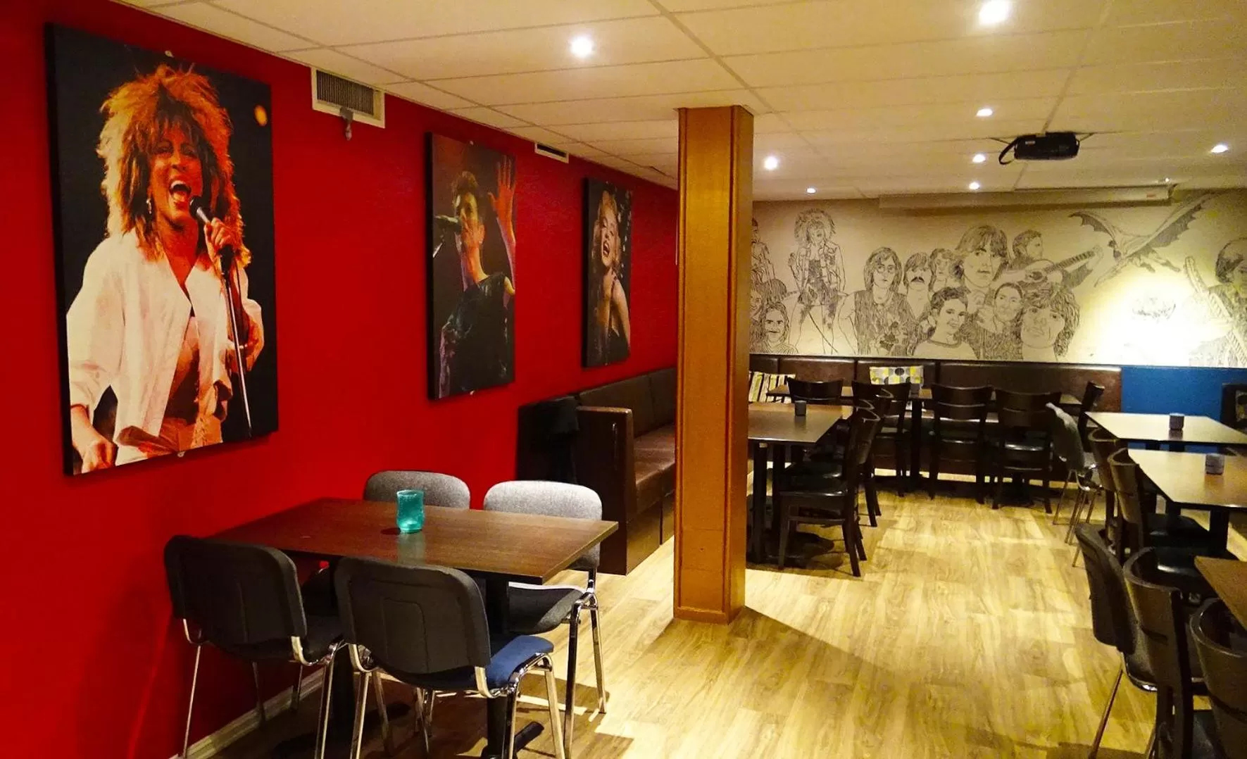 Nightclub / DJ, Restaurant/Places to Eat in Tynset Hotel