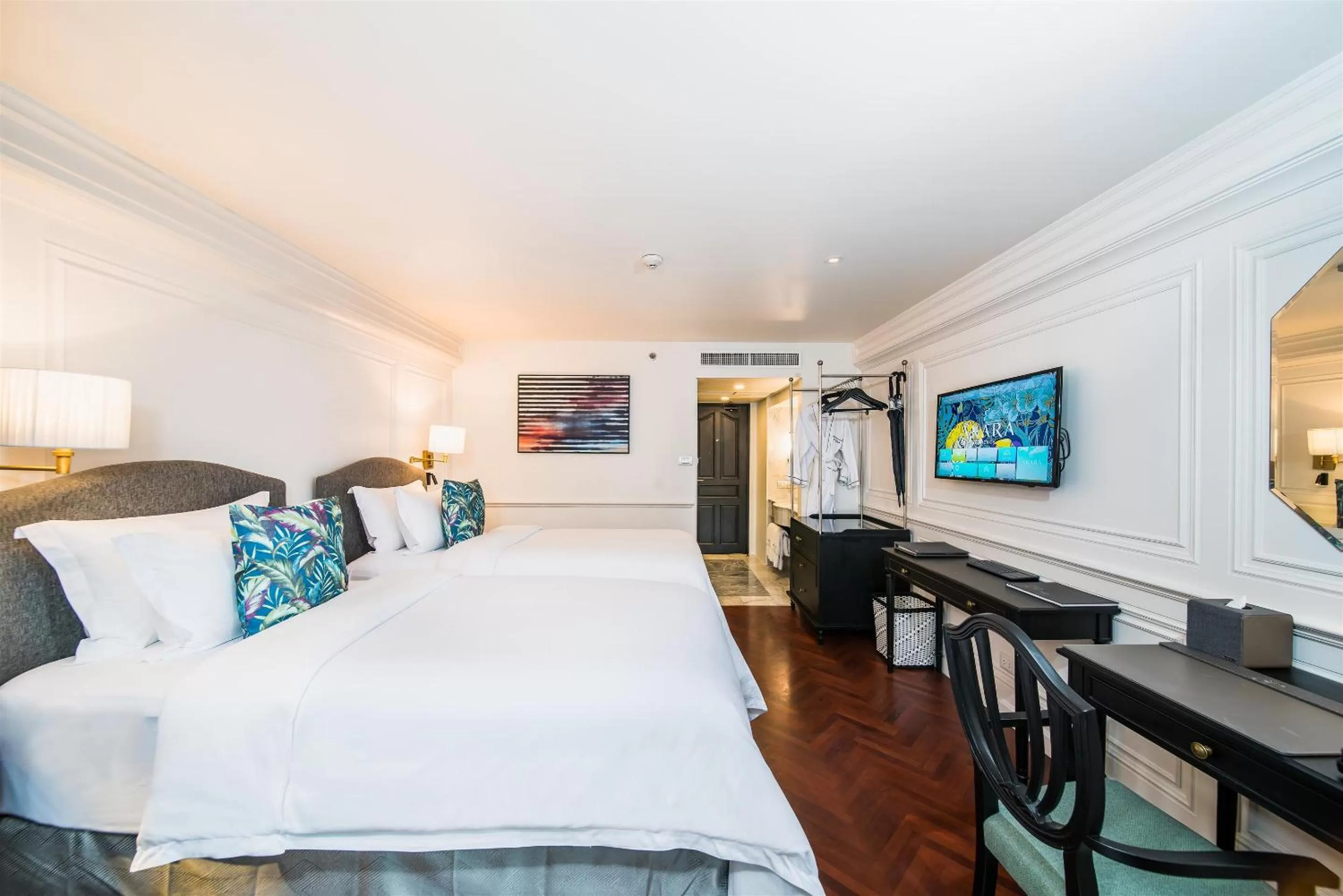 Bedroom, Bed in Akara Hotel