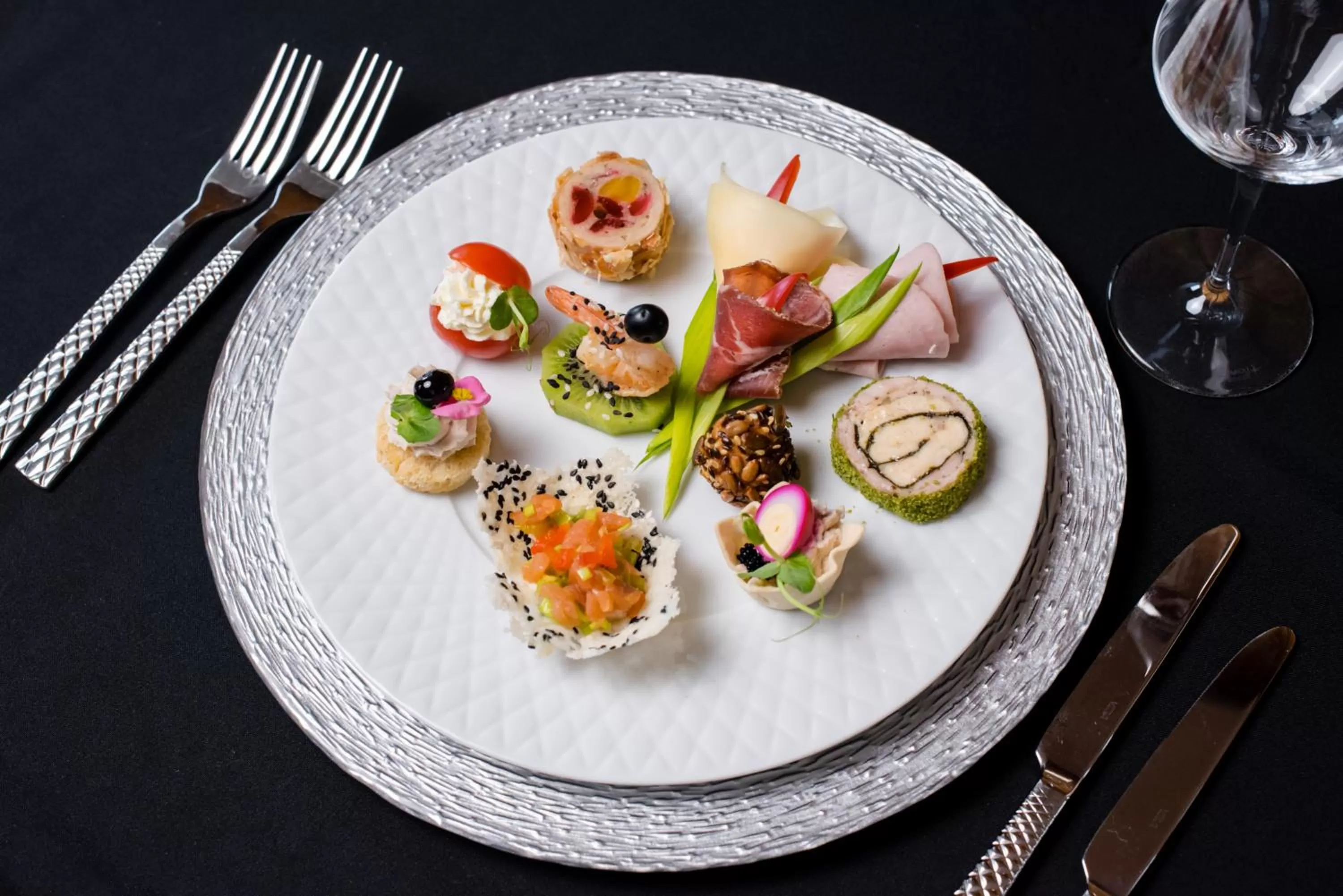 Restaurant/places to eat in Hotel Oxford By TimHotels