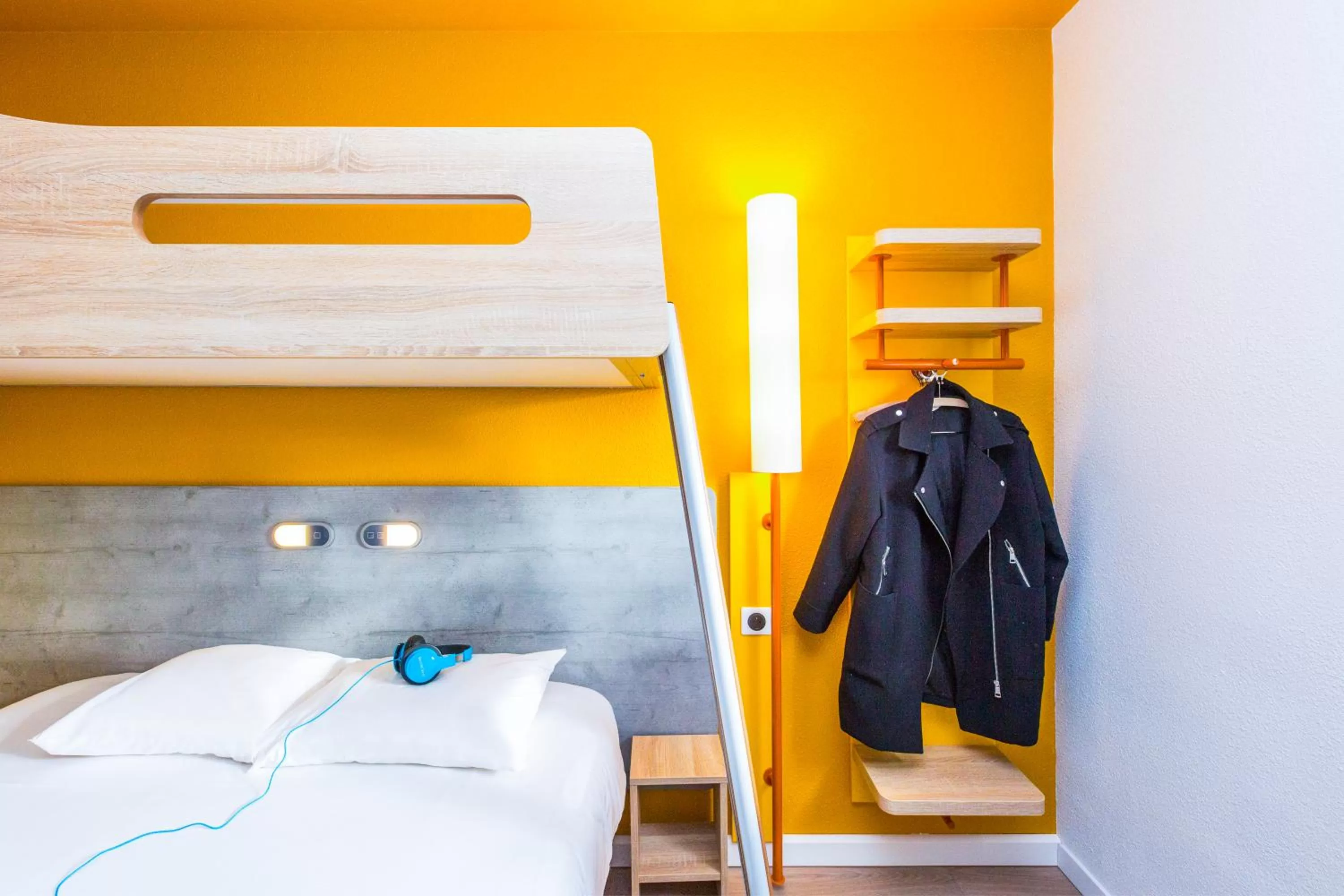 Photo of the whole room, Bed in ibis budget Fontainebleau Avon