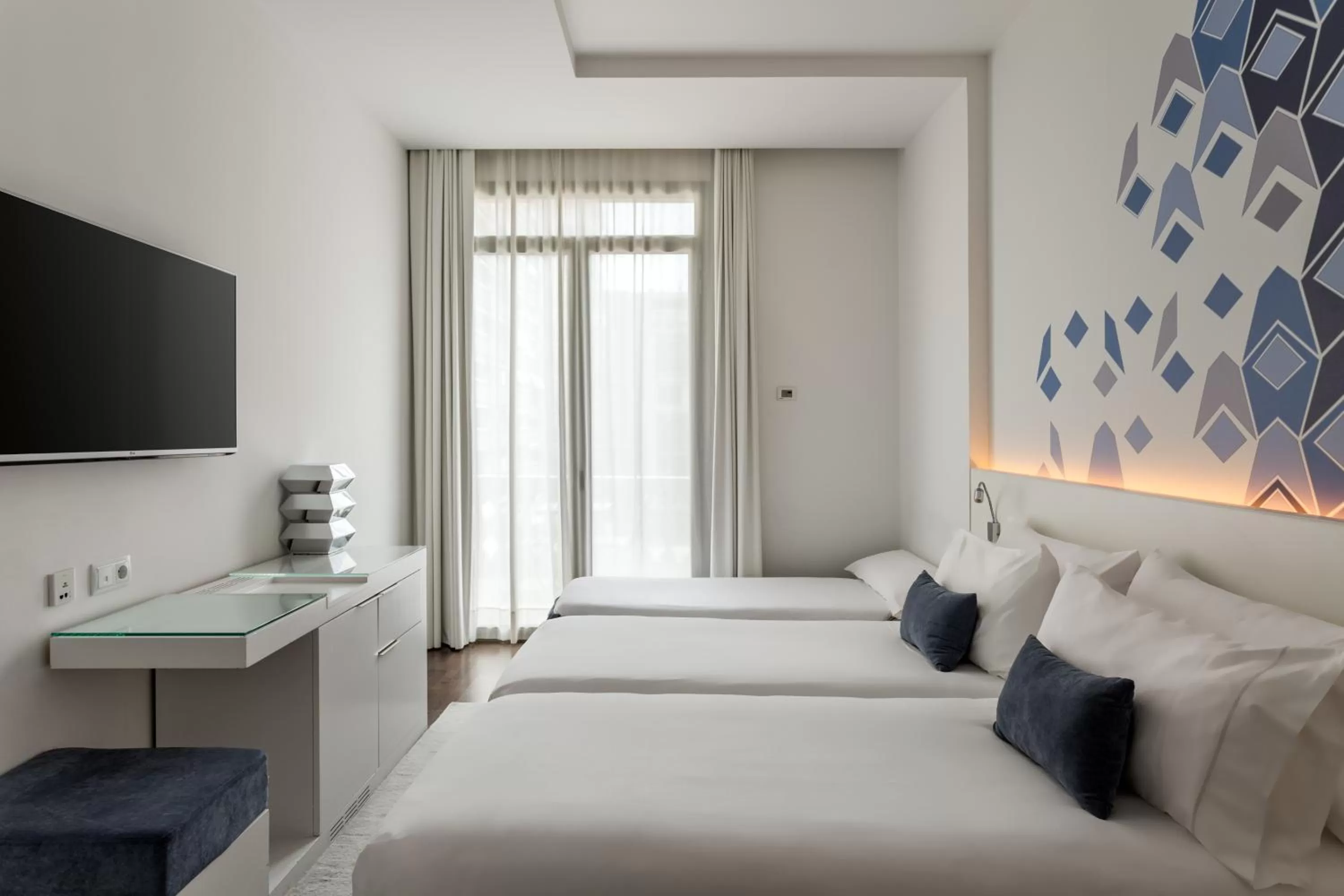 Bed in Room Mate Carla, Barcelona