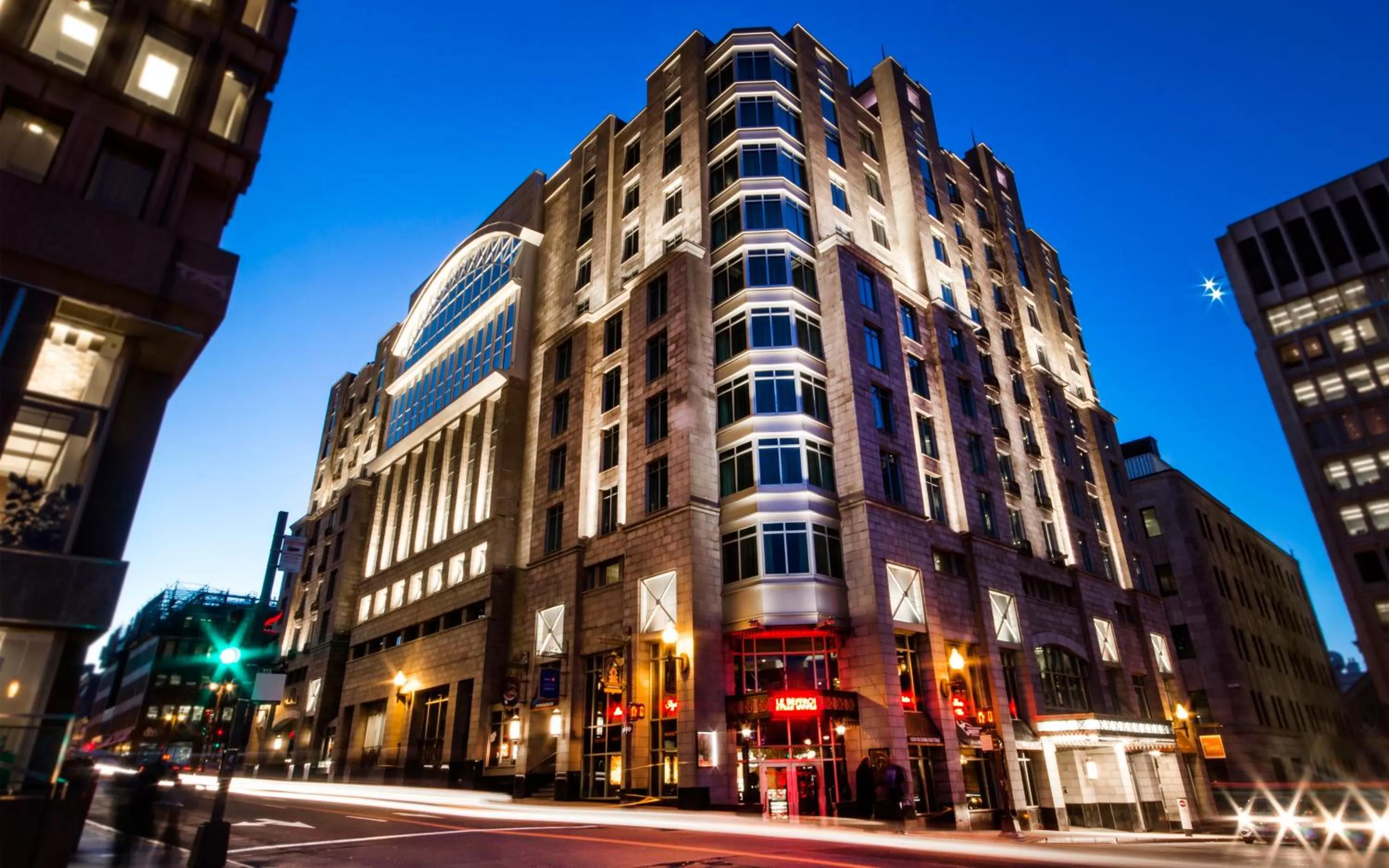 Property building in Hôtel Palace Royal Centre-Ville Québec par JARO