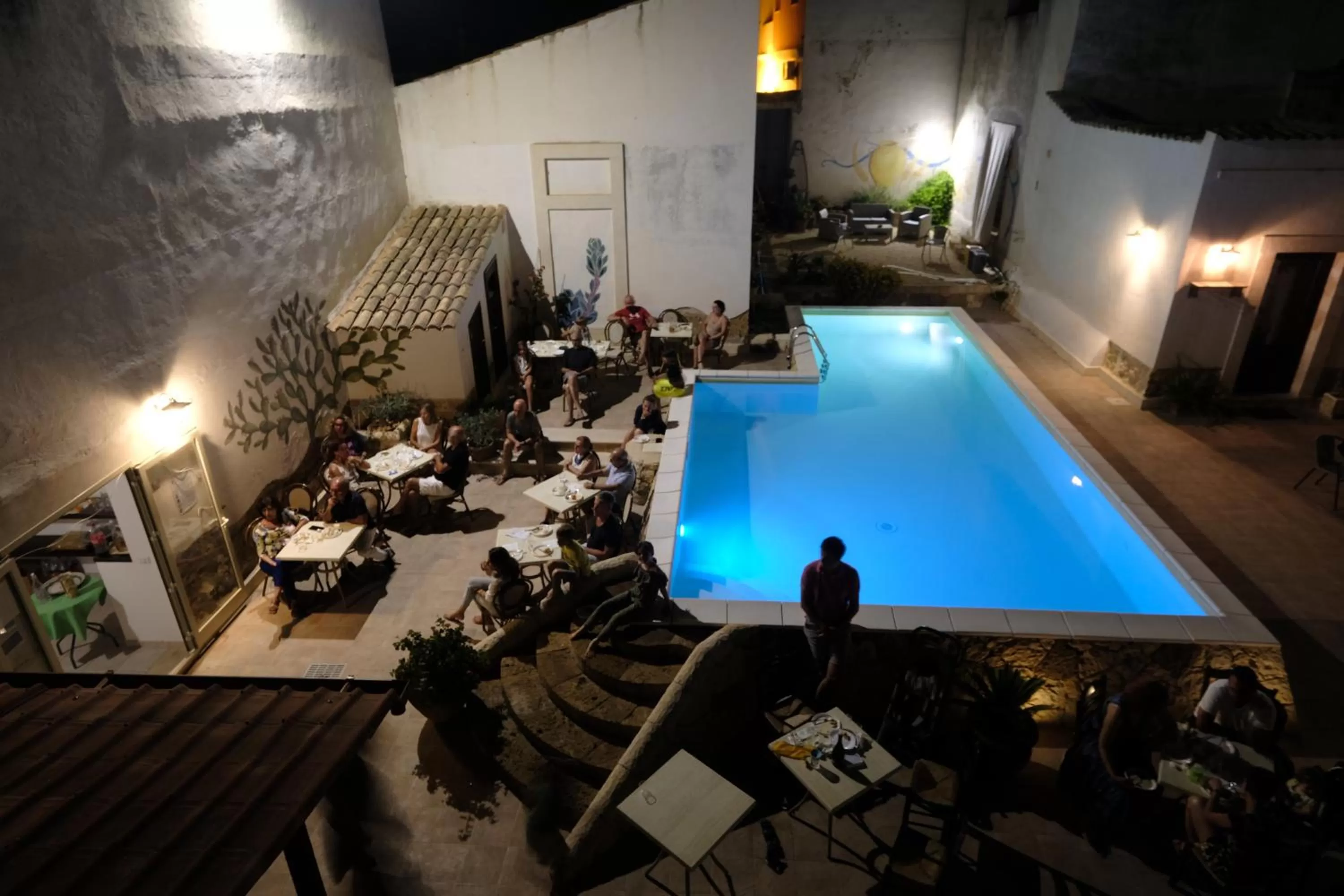 Swimming pool in Morfeo Charming Rooms & Relax