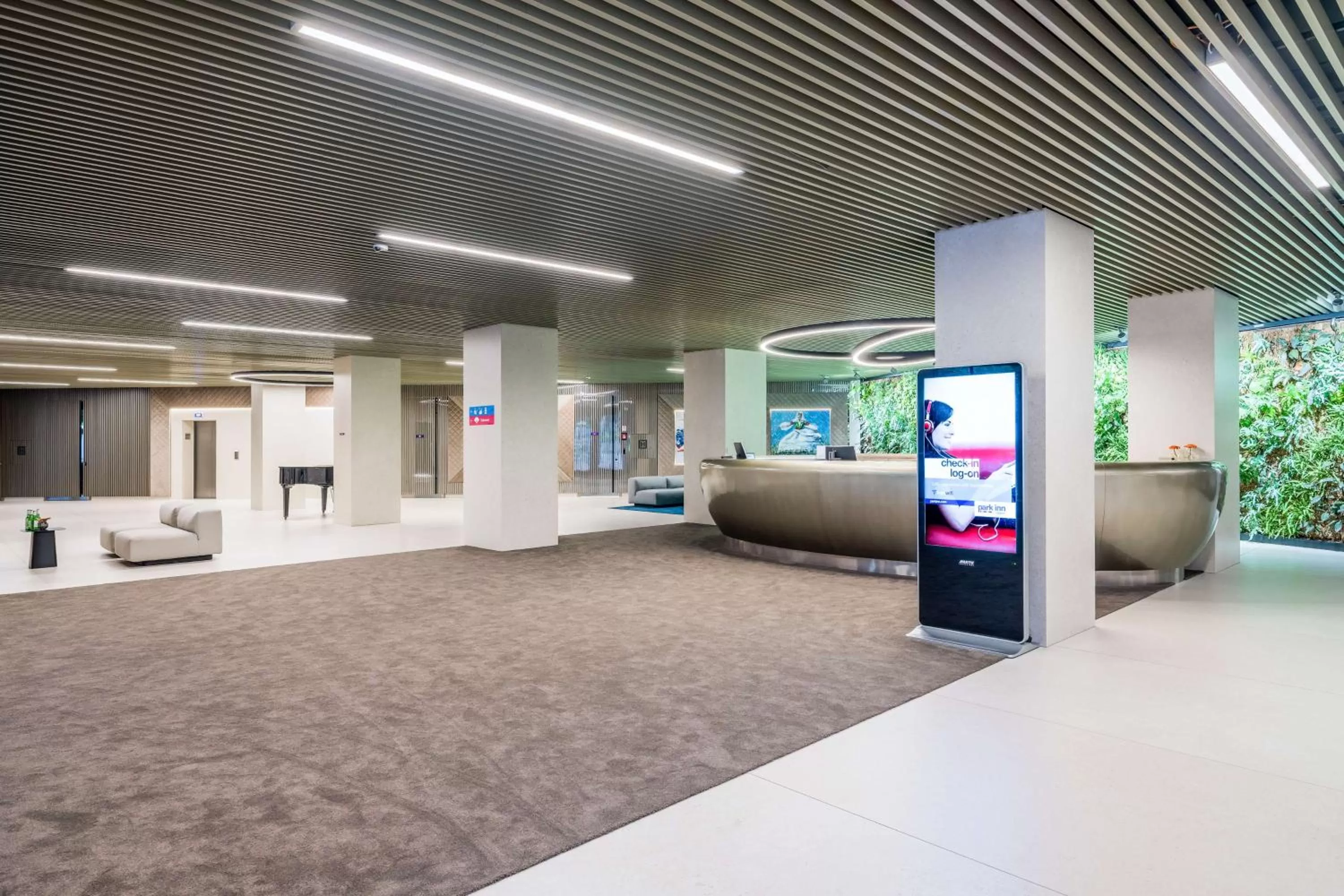 Lobby or reception in Park Inn by Radisson Danube Bratislava