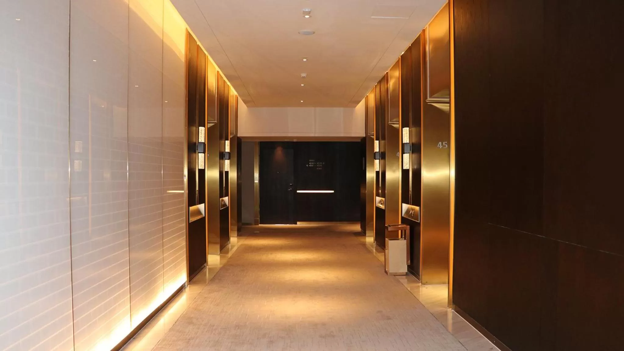 Lobby or reception in Crowne Plaza Shenzhen Nanshan by IHG