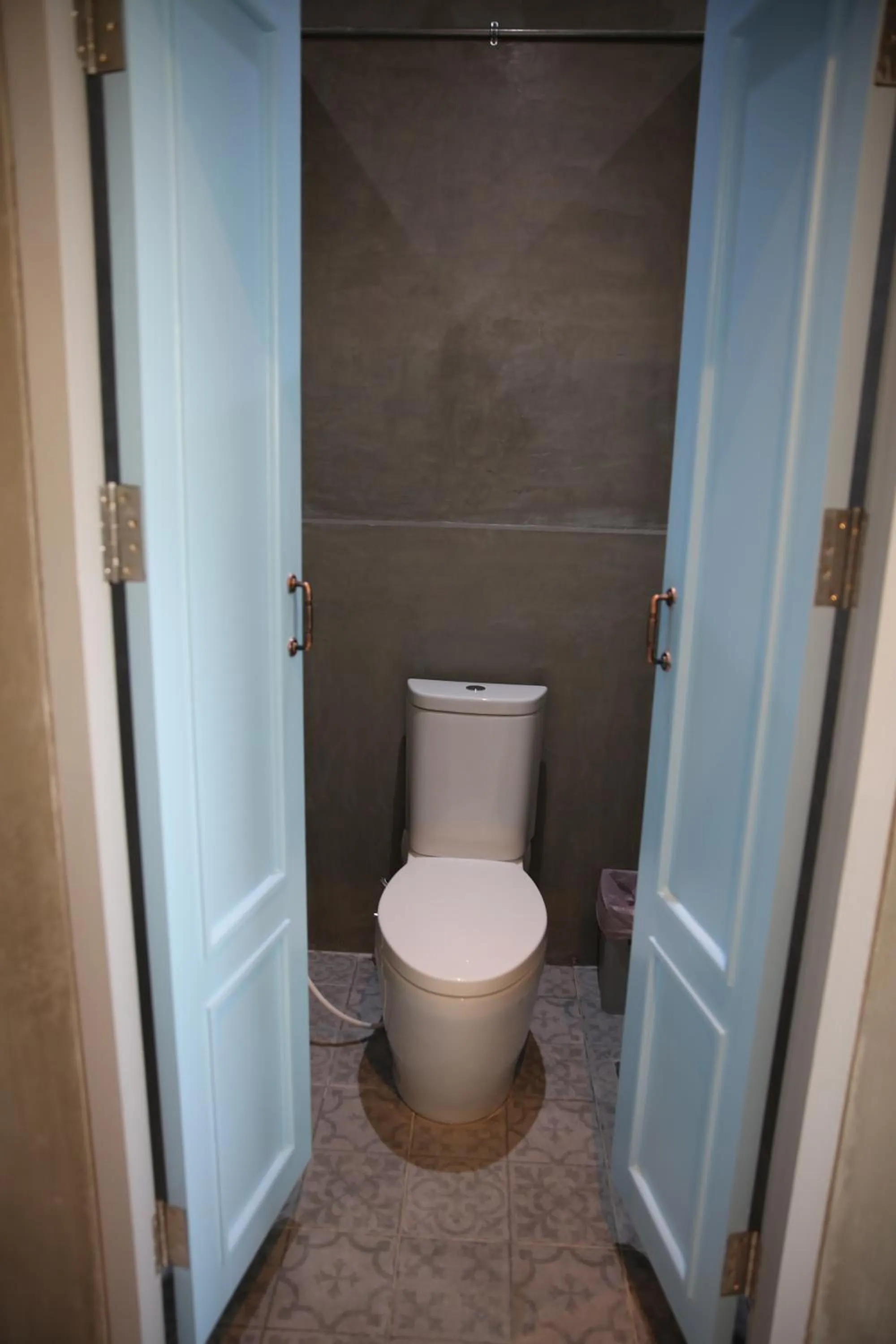 Toilet in Latima Boutique Hostel