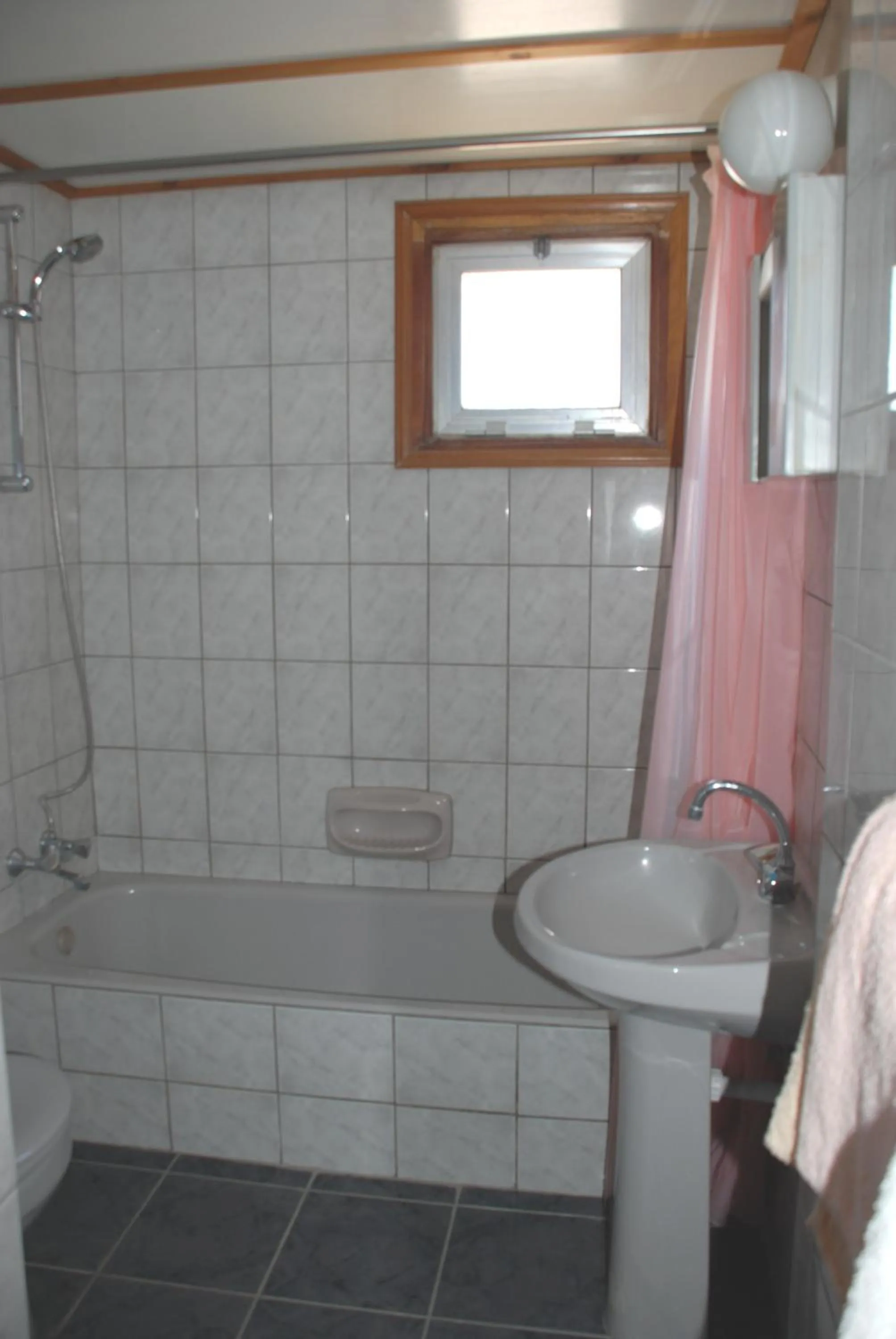 Bathroom in Marion Hotel