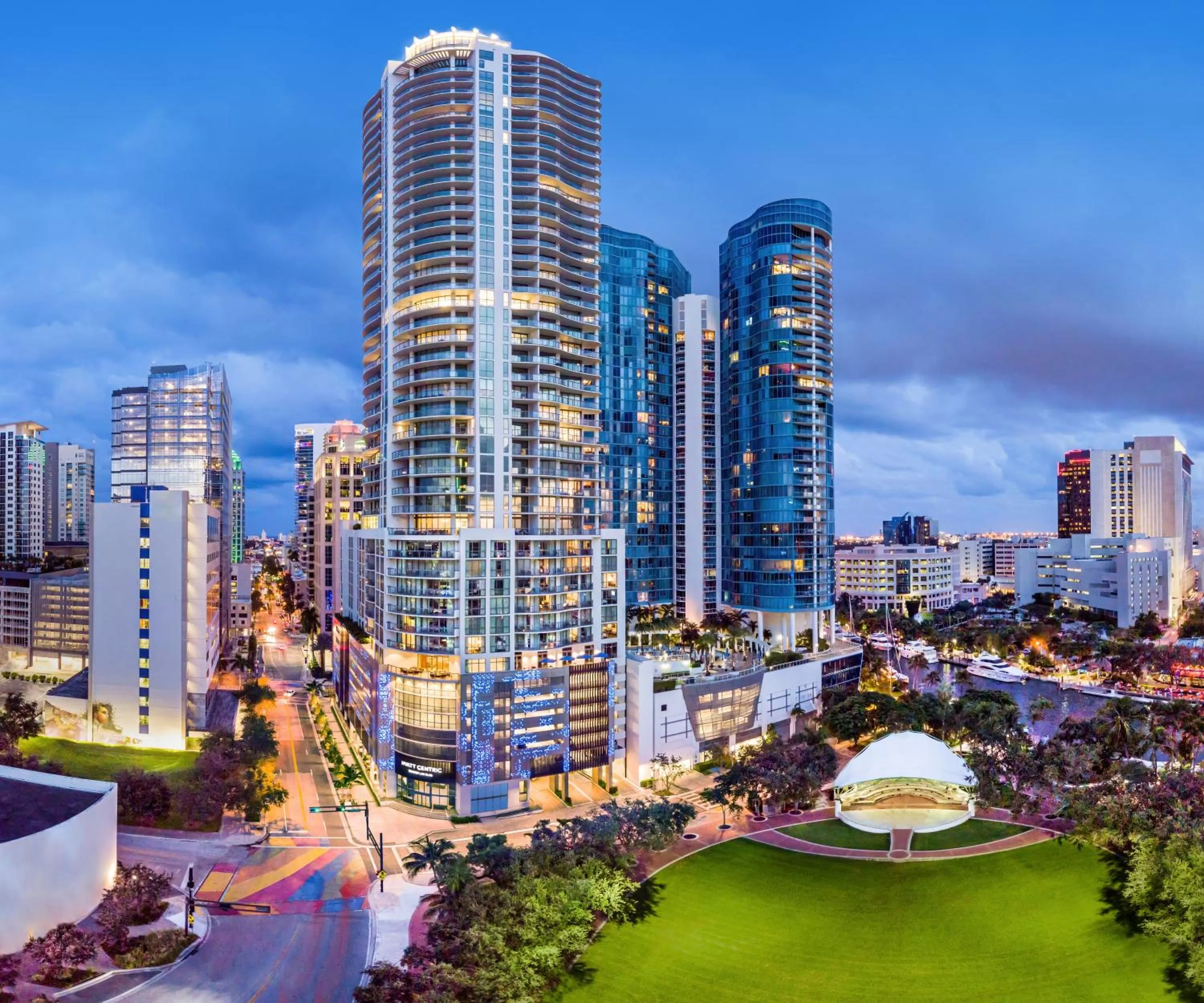 Property building in Hyatt Centric Las Olas Fort Lauderdale