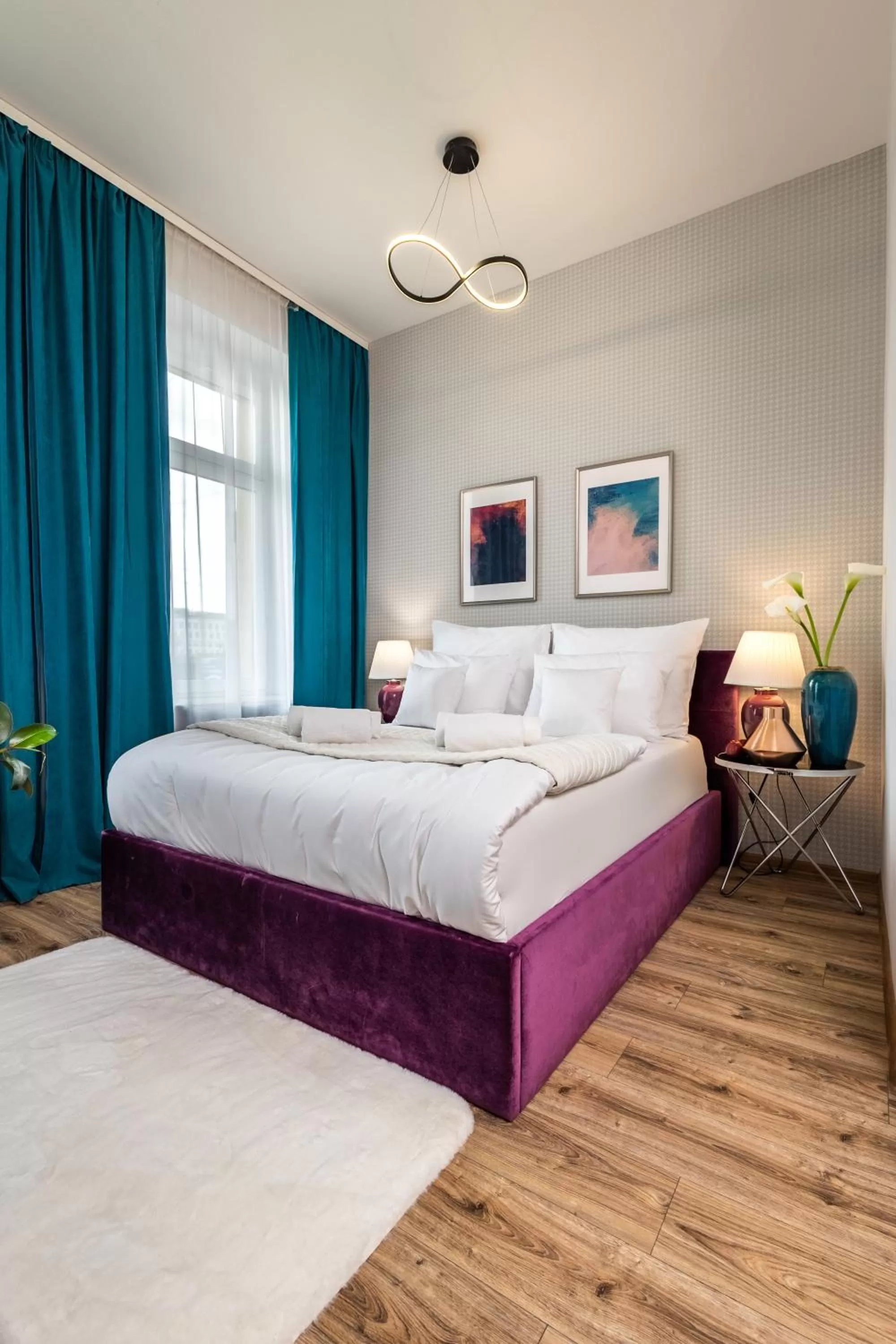 Bed in Hotel Sofia by The Railway Station Wroclaw