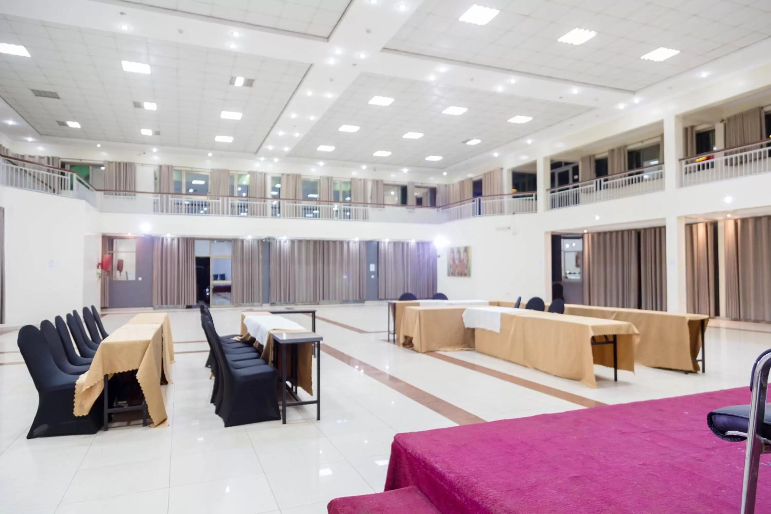 Meeting/conference room in Olympic Hotel