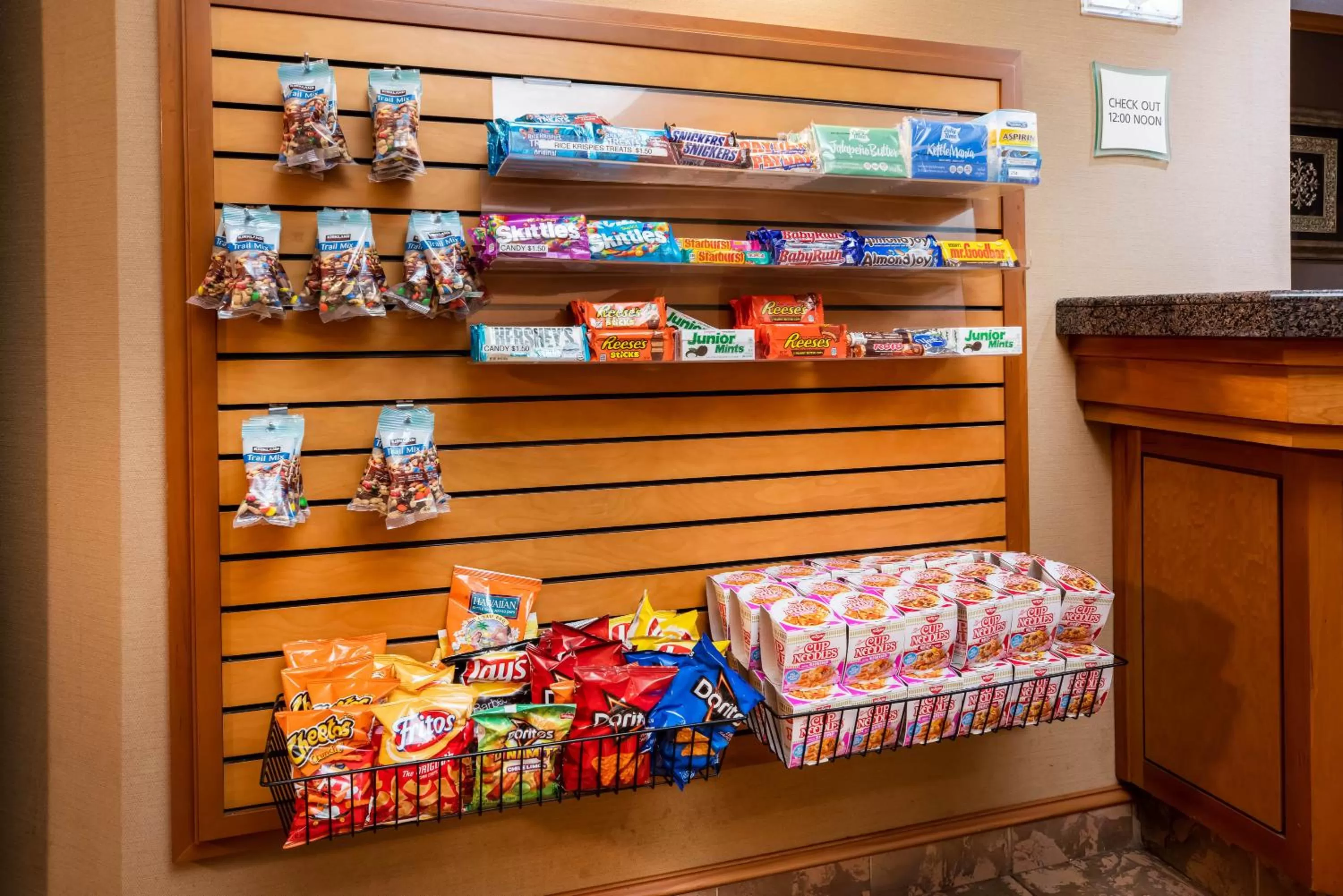 Restaurant/places to eat in La Quinta by Wyndham Portland Airport