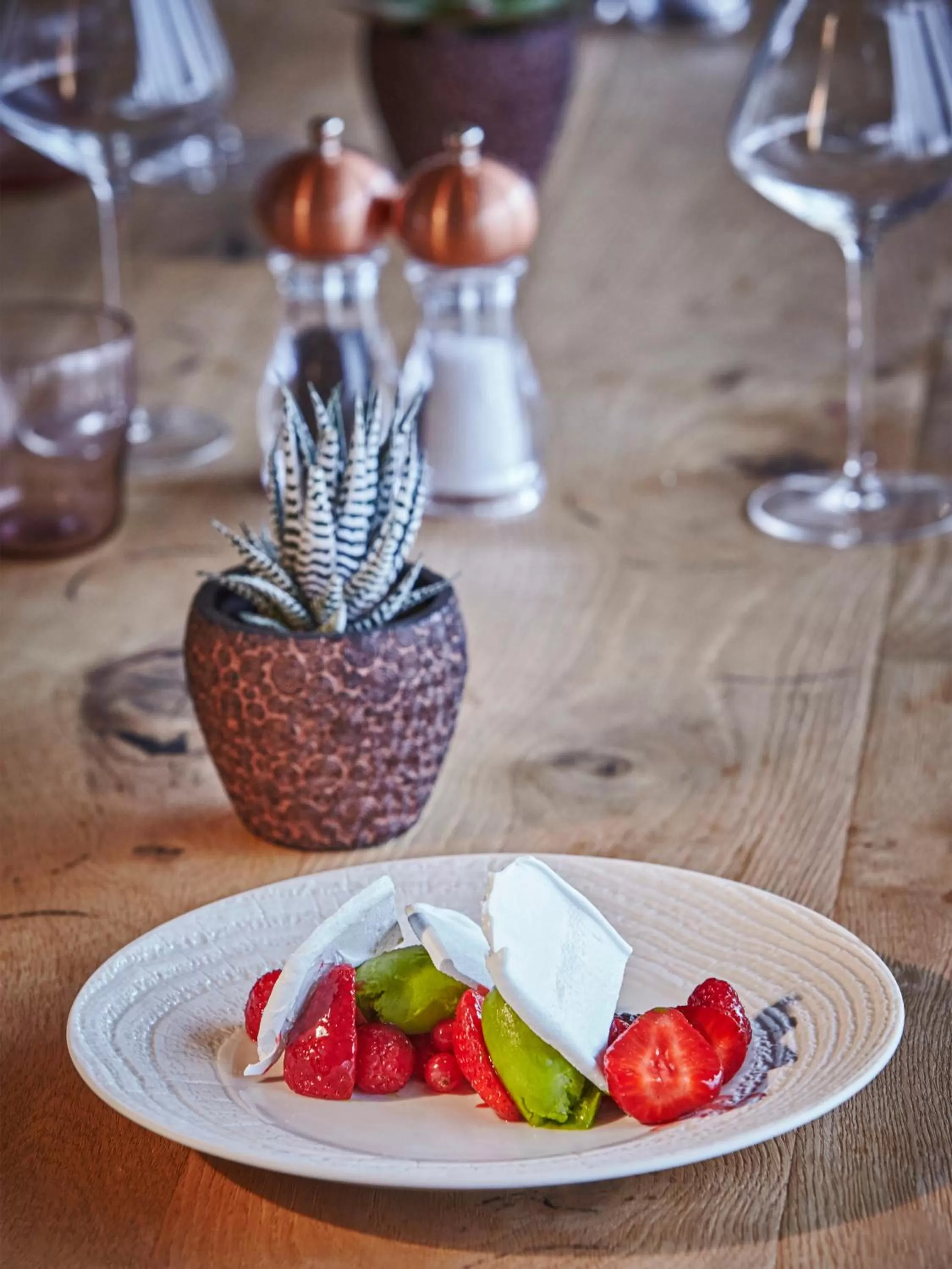 Food and drinks in Golden Tulip Bordeaux Euratlantique