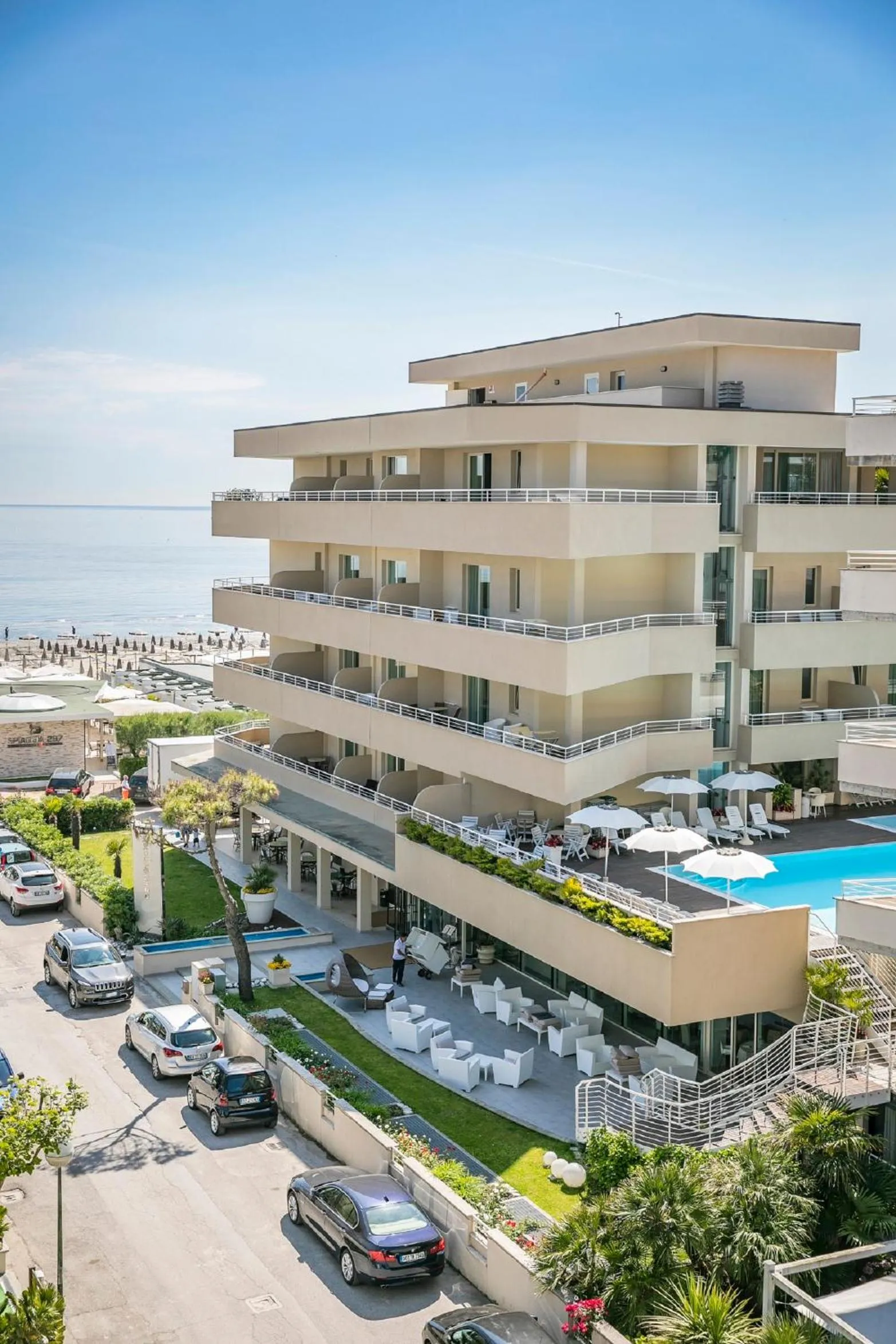 Facade/entrance in Bellettini Hotel