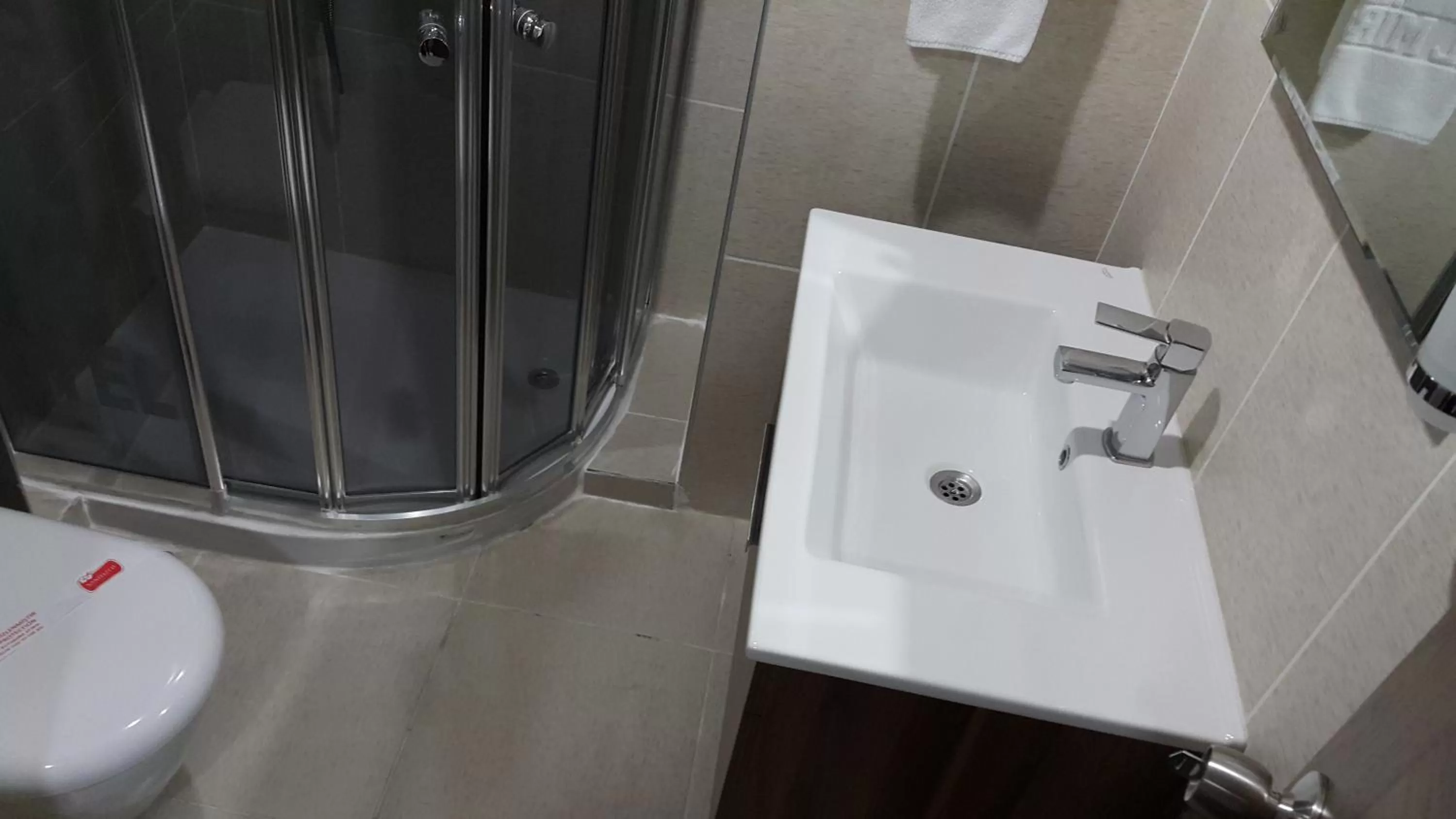 Shower, Bathroom in Miroglu Hotel