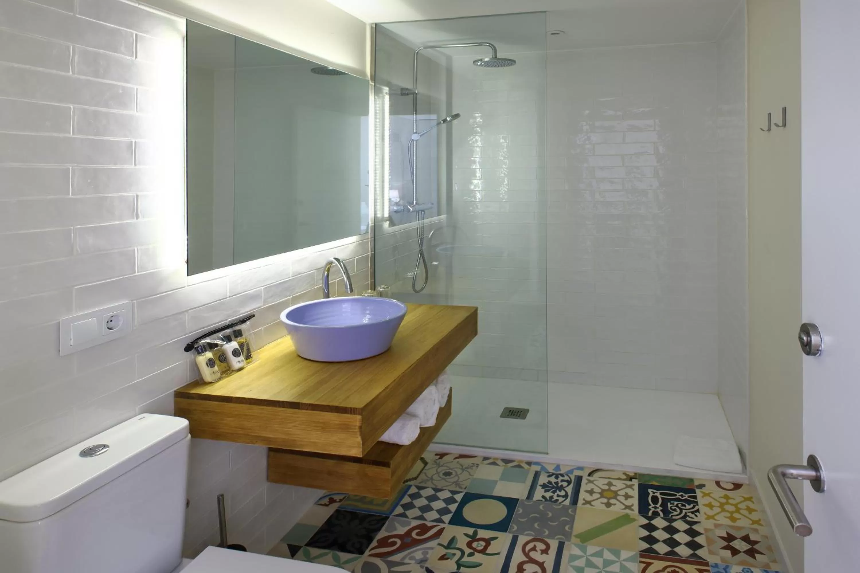 Shower in Hotel & Apartaments Thalassa Sport & Wellness