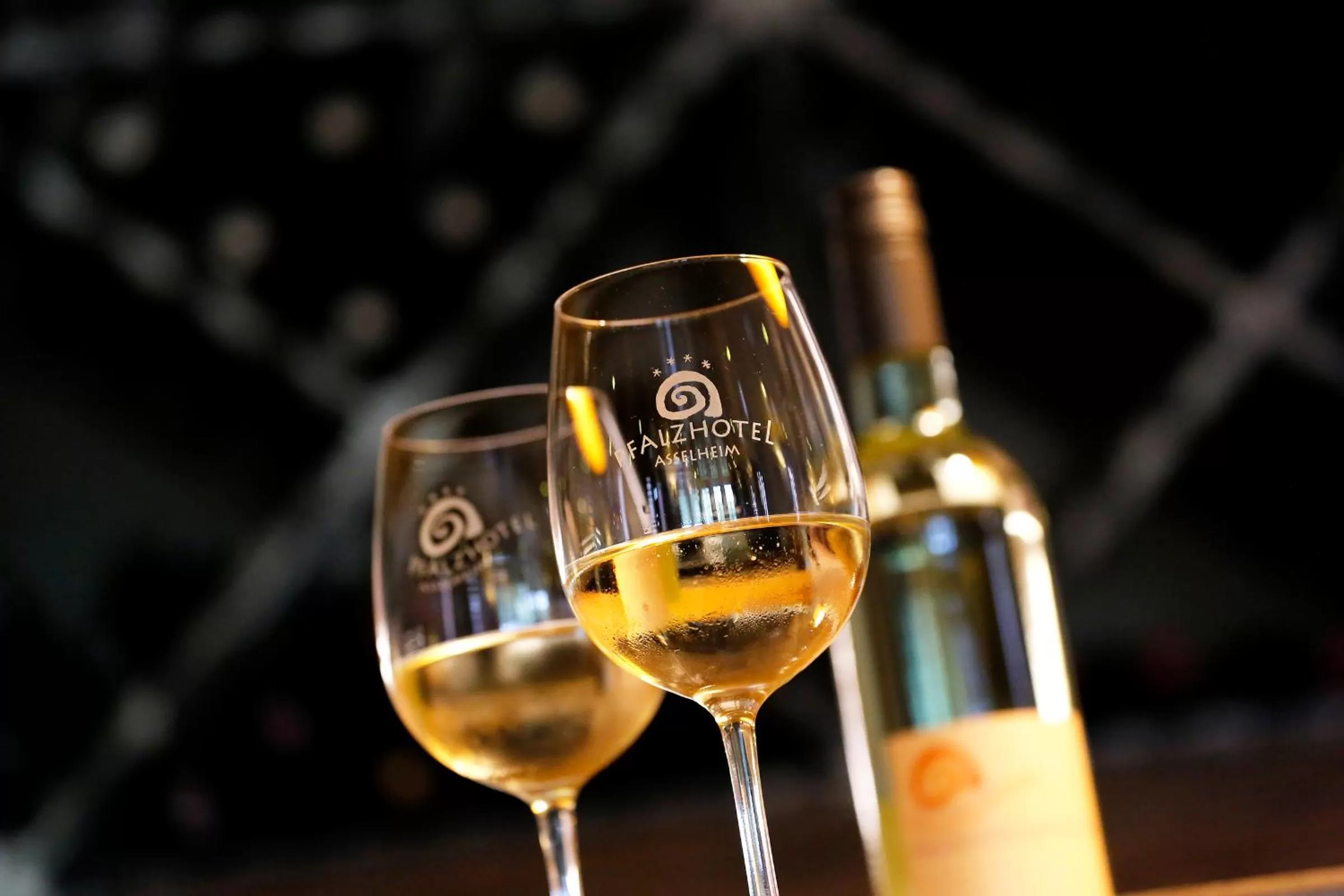 Lounge or bar in Pfalzhotel Asselheim