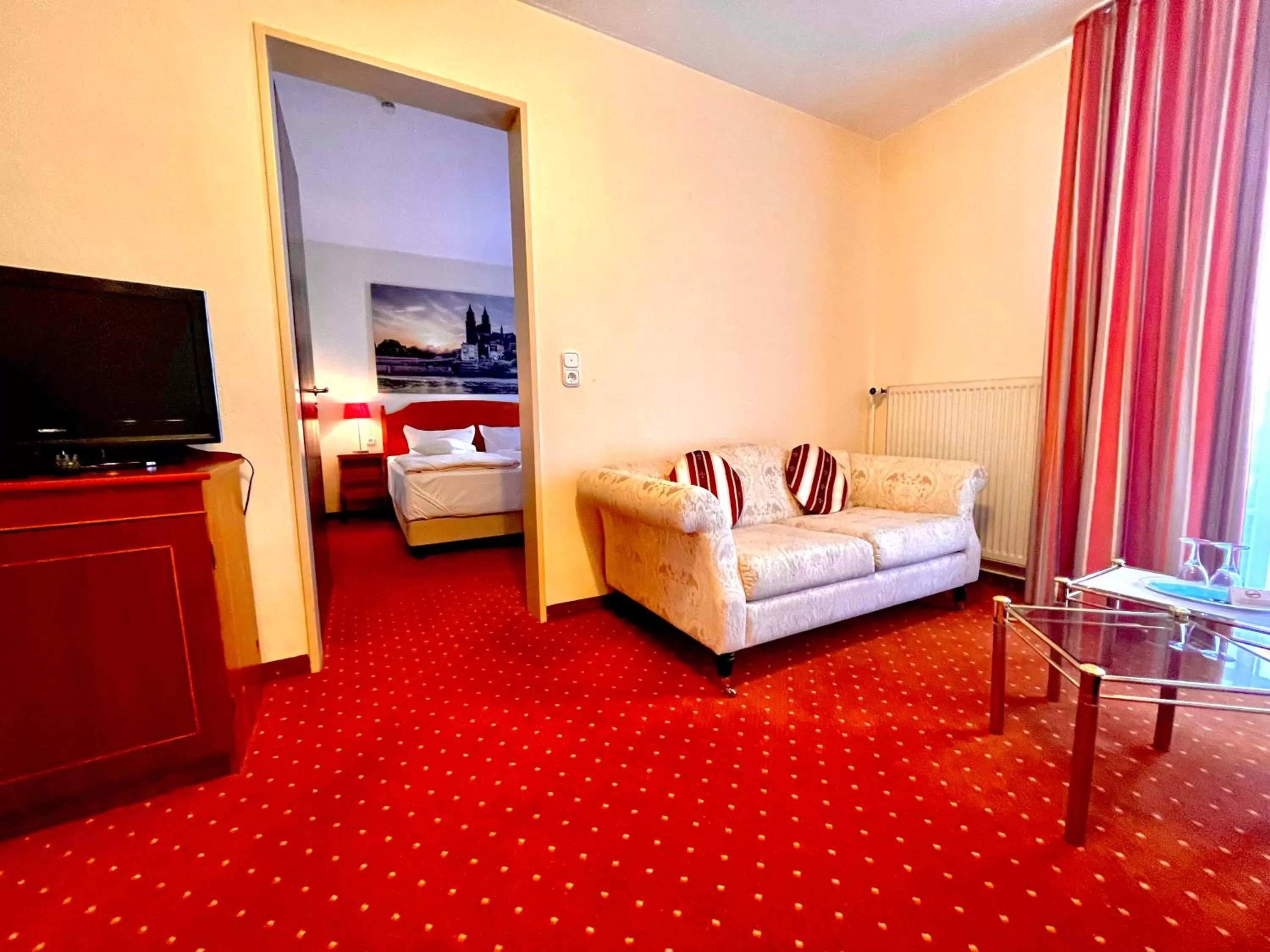 Living room in Mercure Hotel Plaza Magdeburg