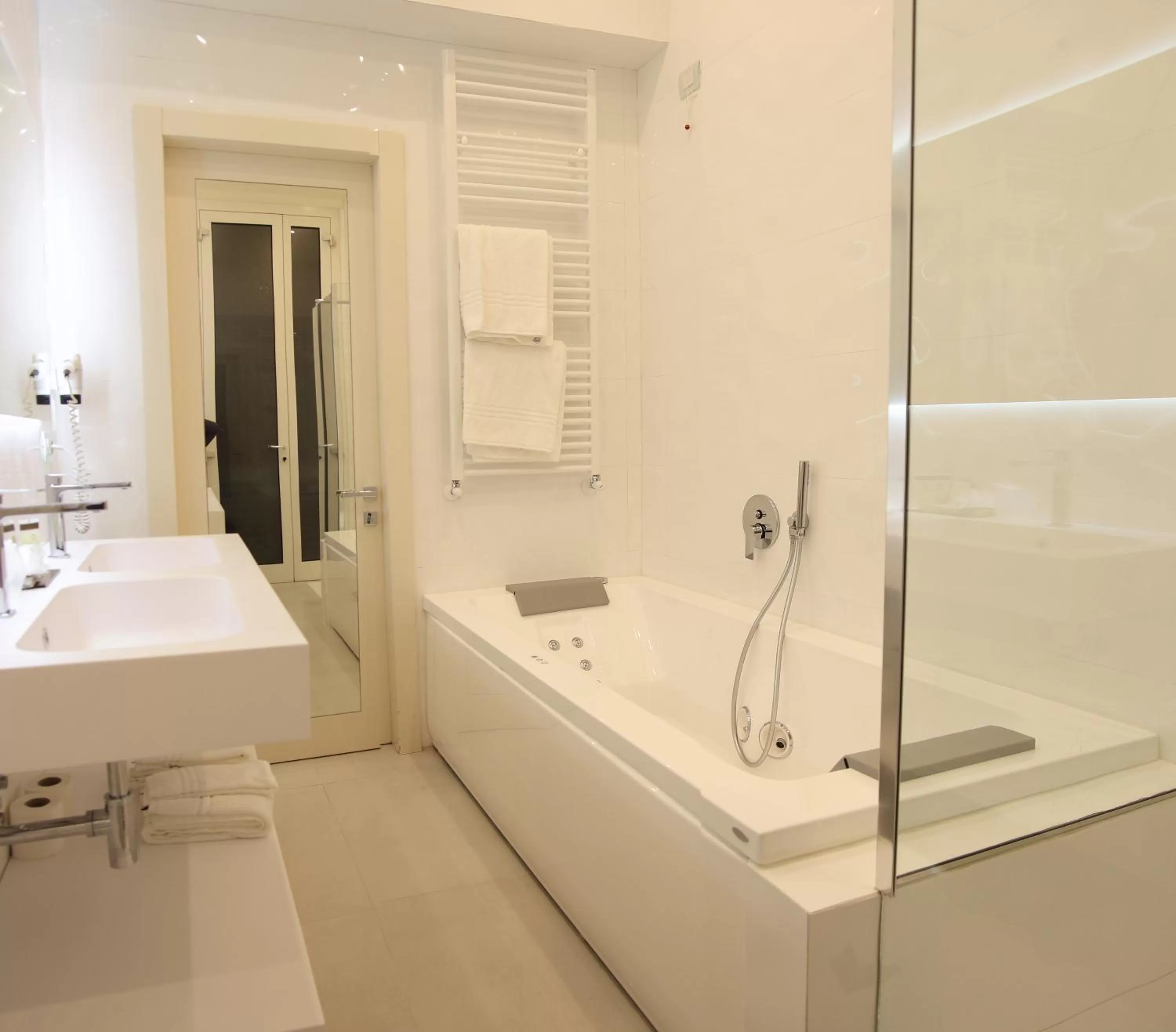 Bathroom in Hotel Columbia Wellness & Spa