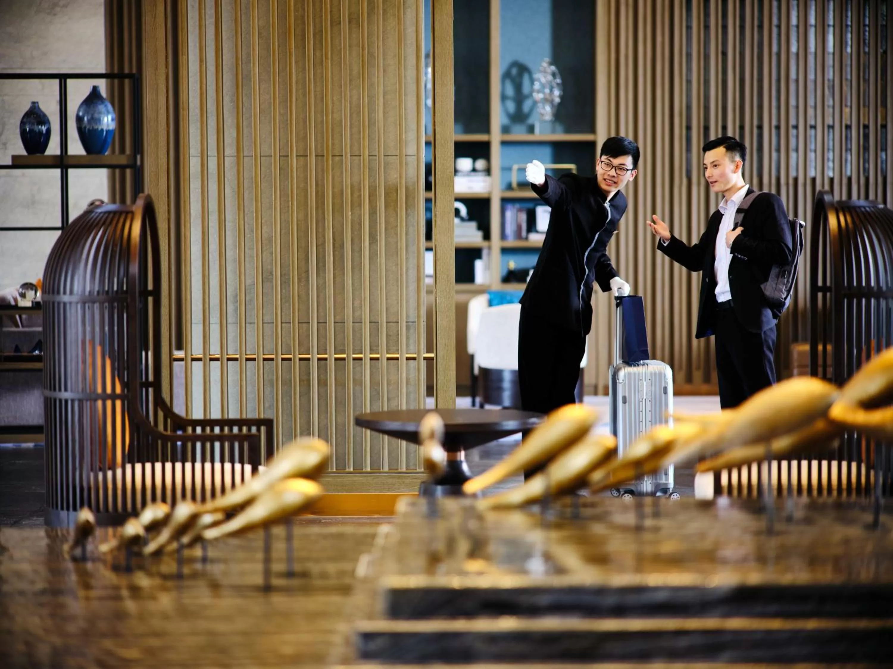 Lobby or reception in Primus Hotel Shanghai Sanjiagang - Offer Pudong International Airport and Disney shuttle