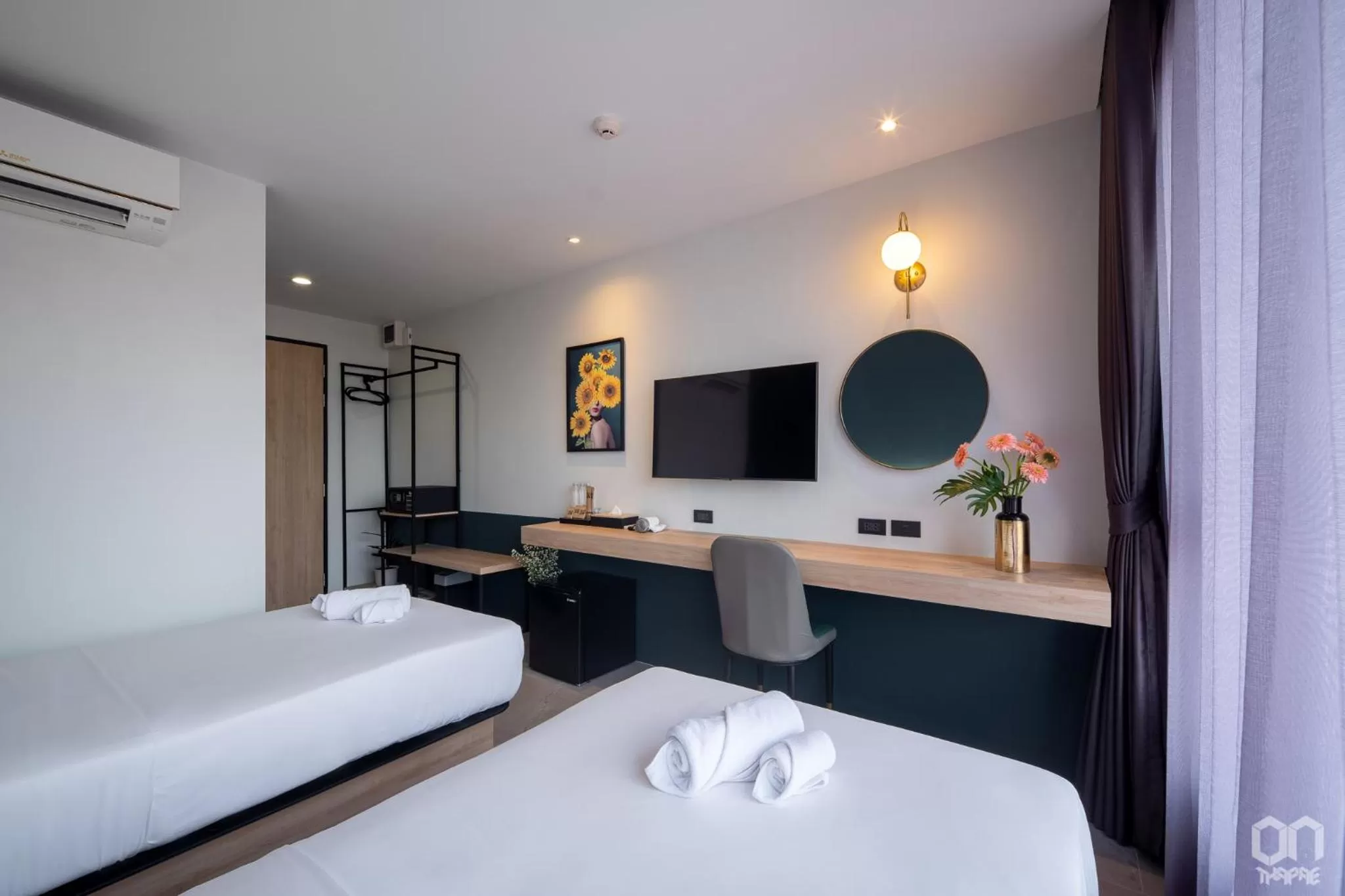 Photo of the whole room, Bed in ON Thapae Gate Chiangmai